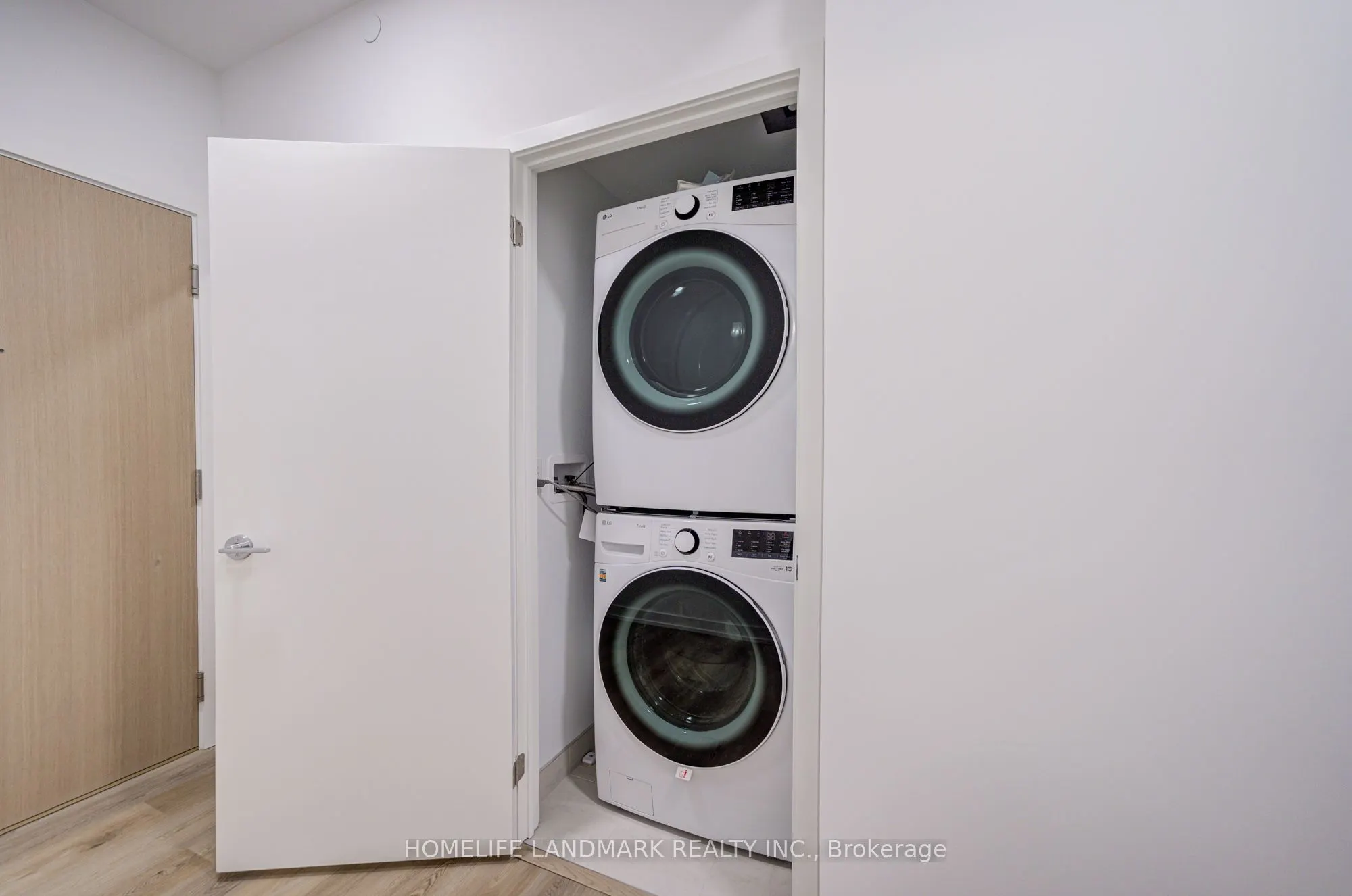 395 Square One Drive, #1208