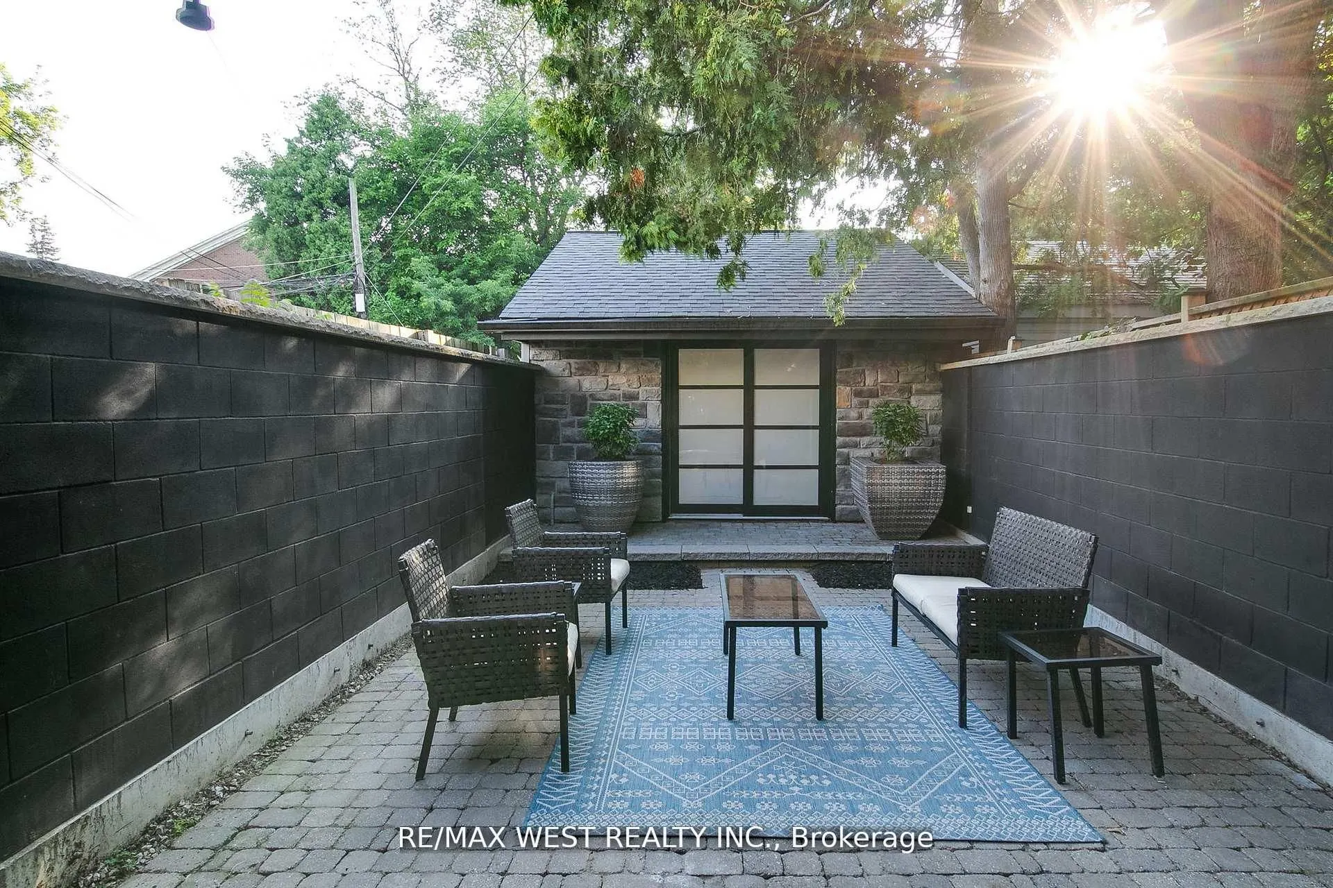 414 Clendenan Avenue