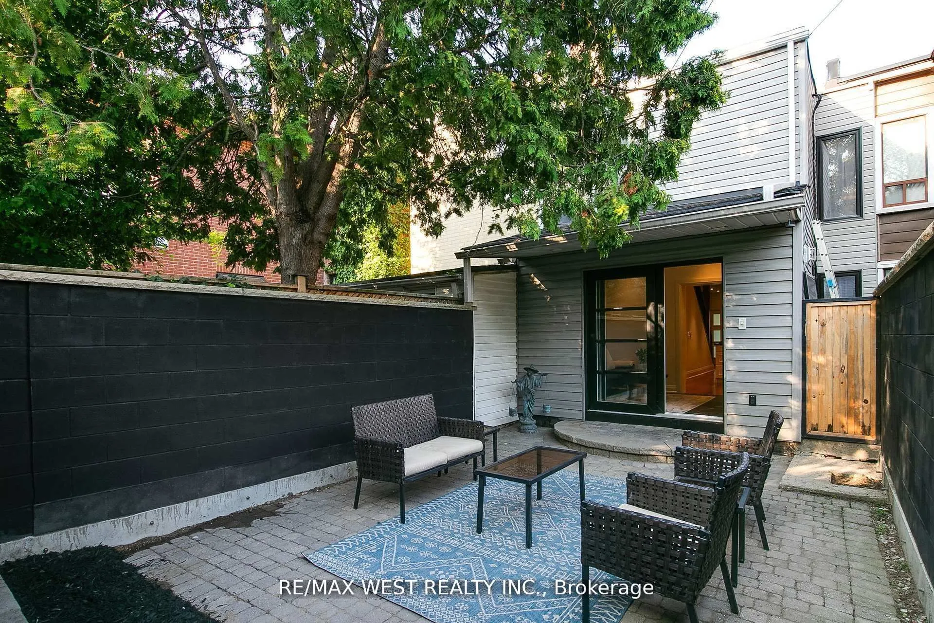 414 Clendenan Avenue