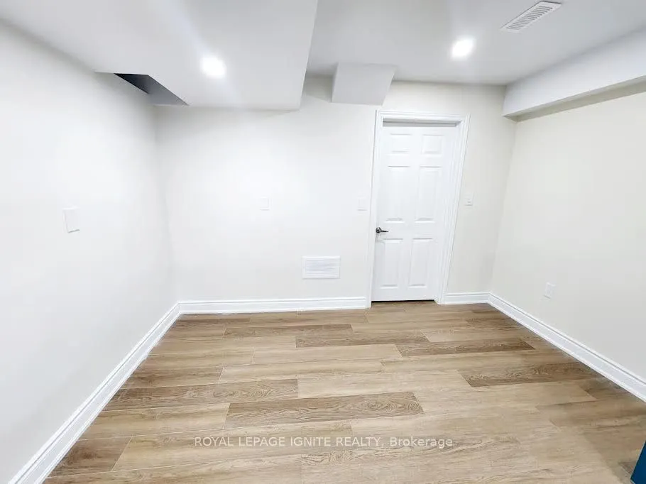 1299 Laurier Avenue, #Basement