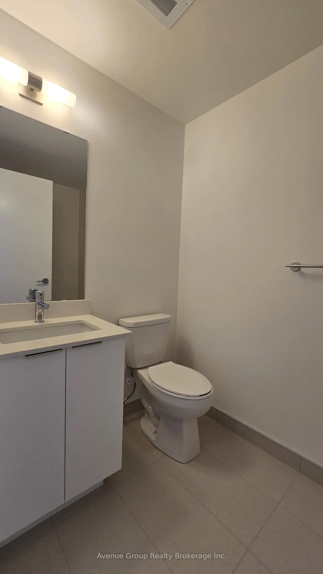 3071 Trafalgar Road, #707