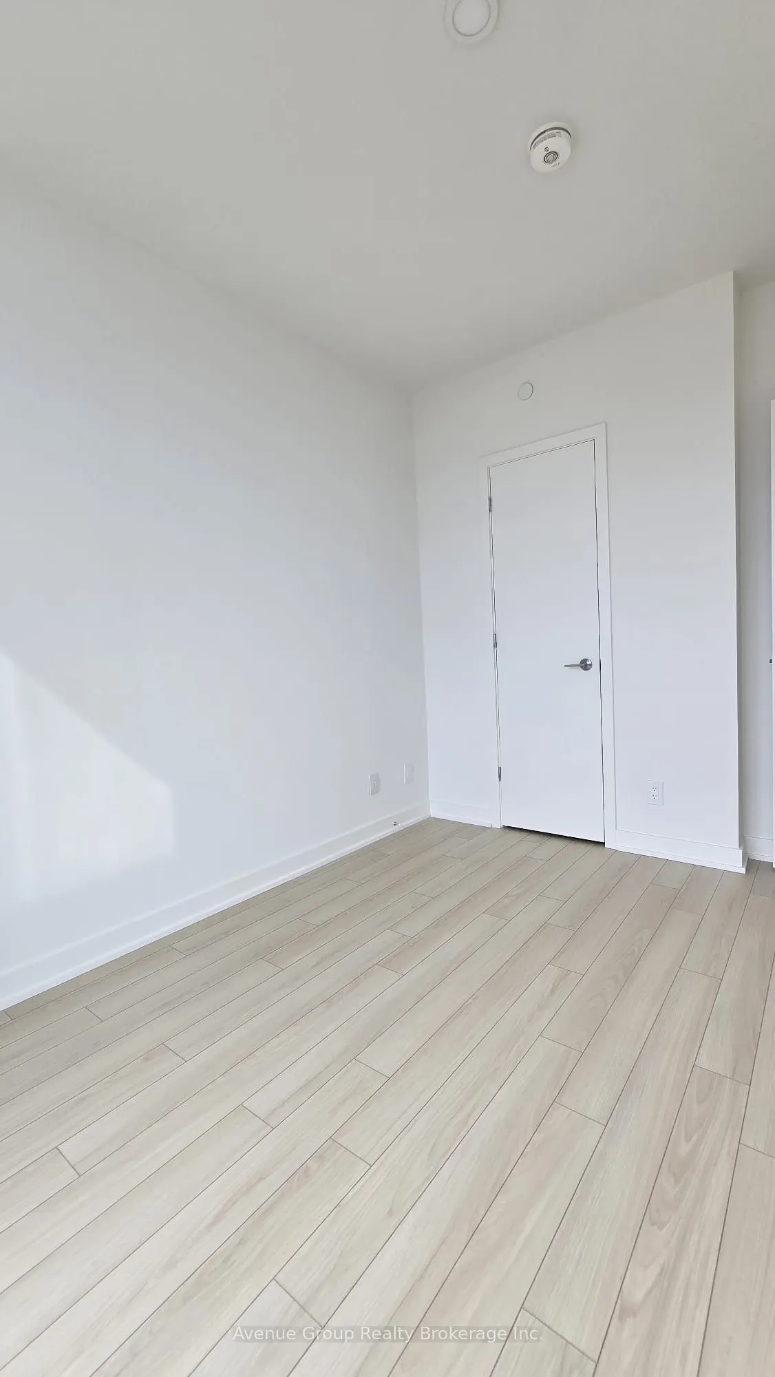 3071 Trafalgar Road, #707