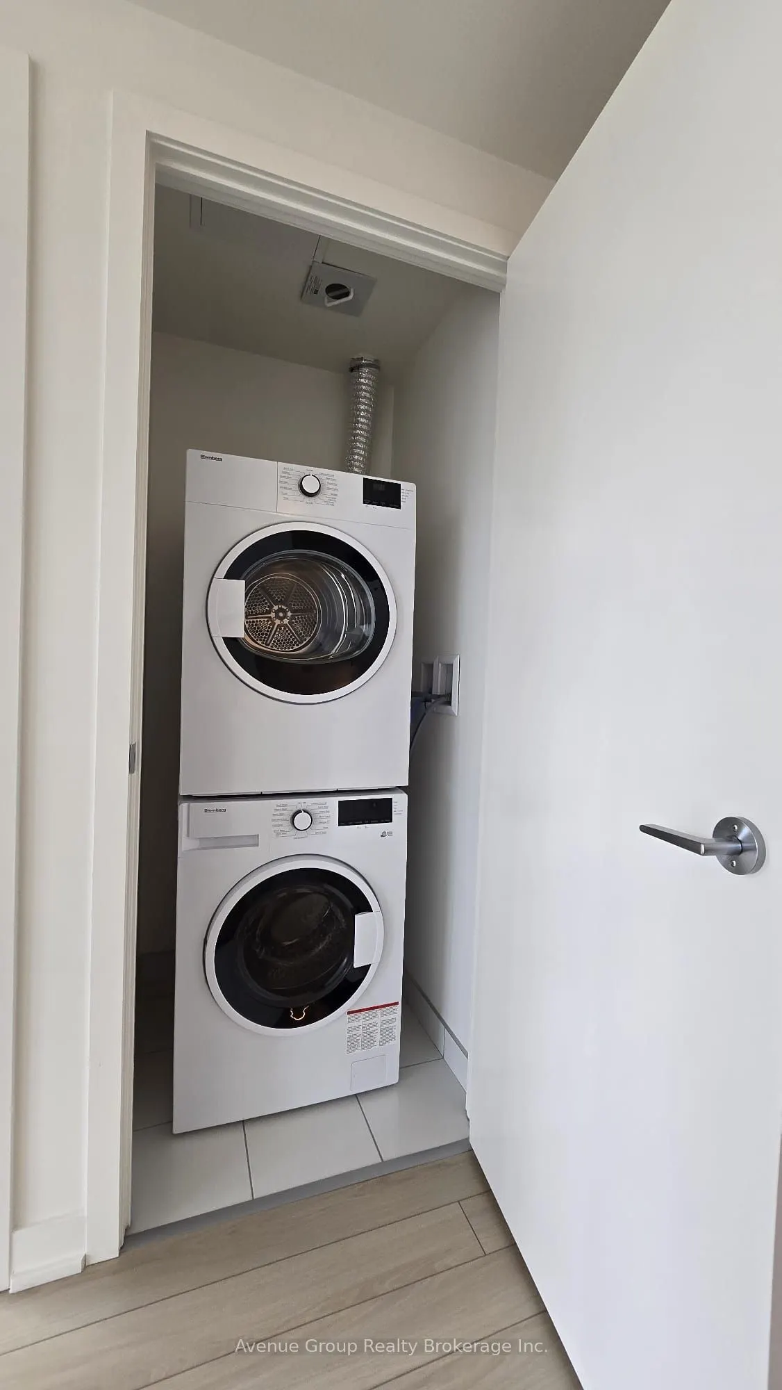 3071 Trafalgar Road, #707