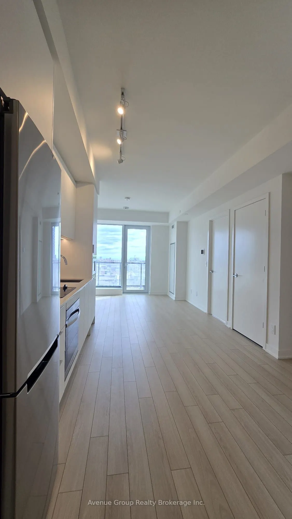 3071 Trafalgar Road, #707