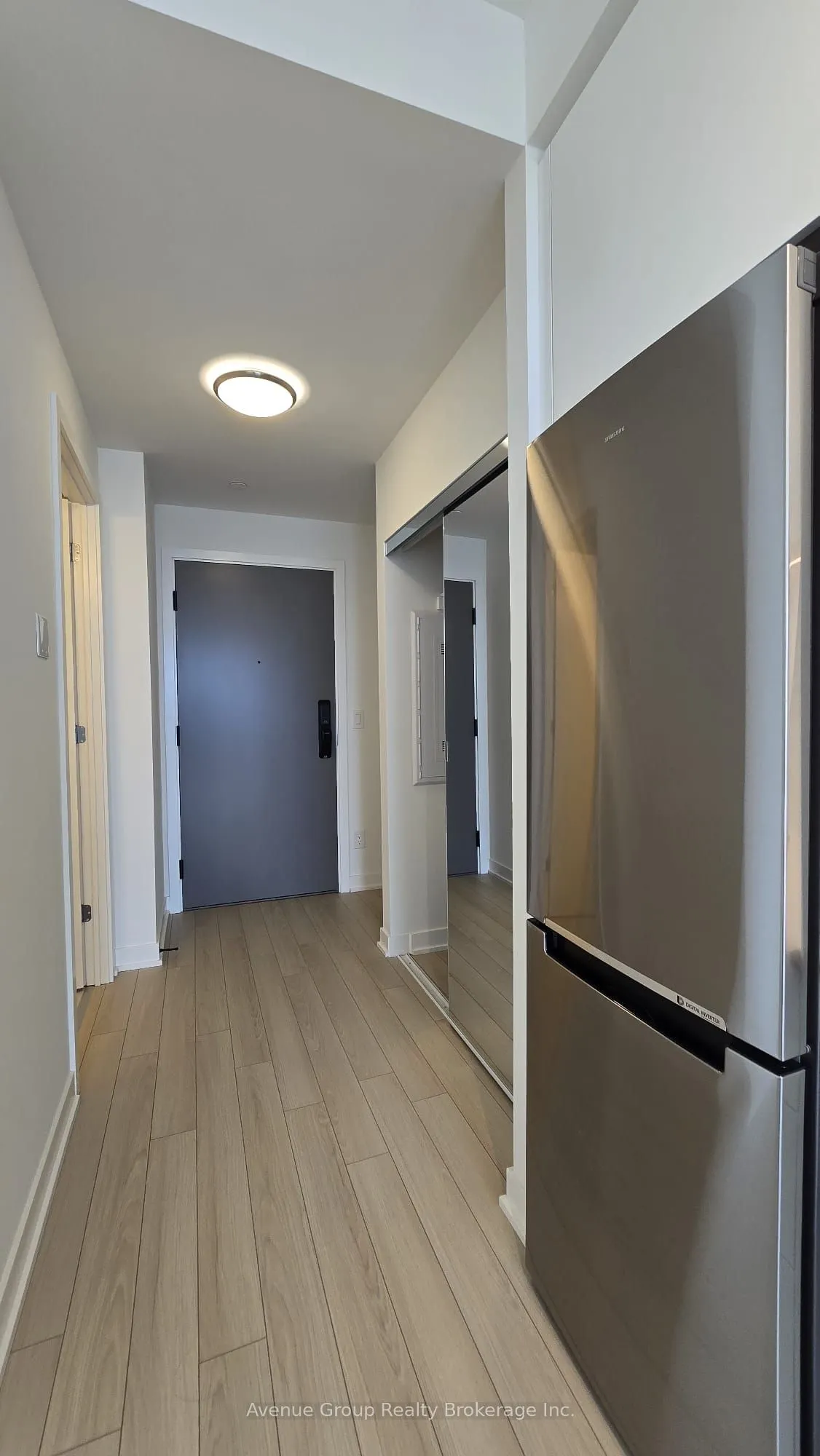 3071 Trafalgar Road, #707