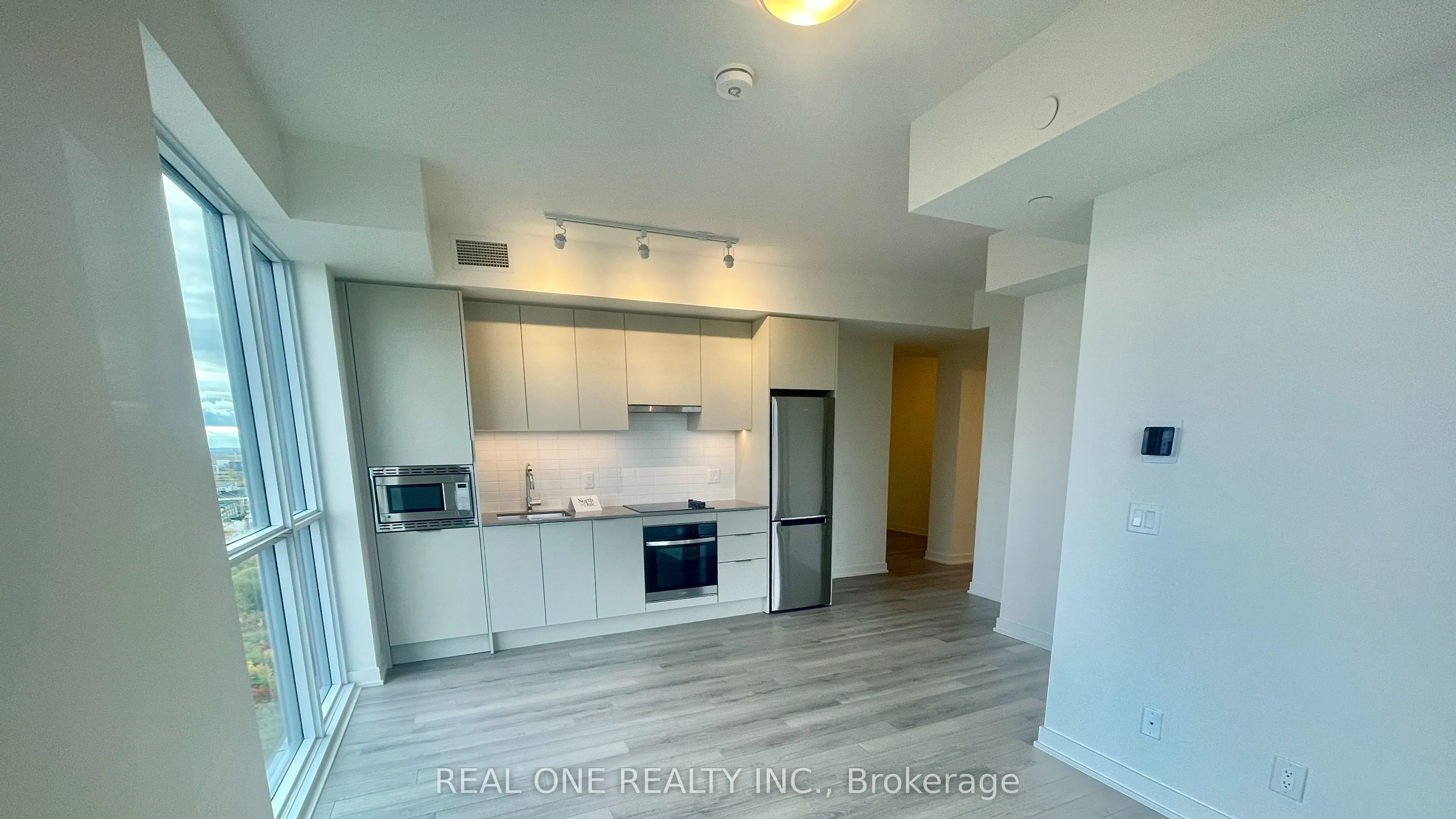 3079 Trafalgar Road, #1909