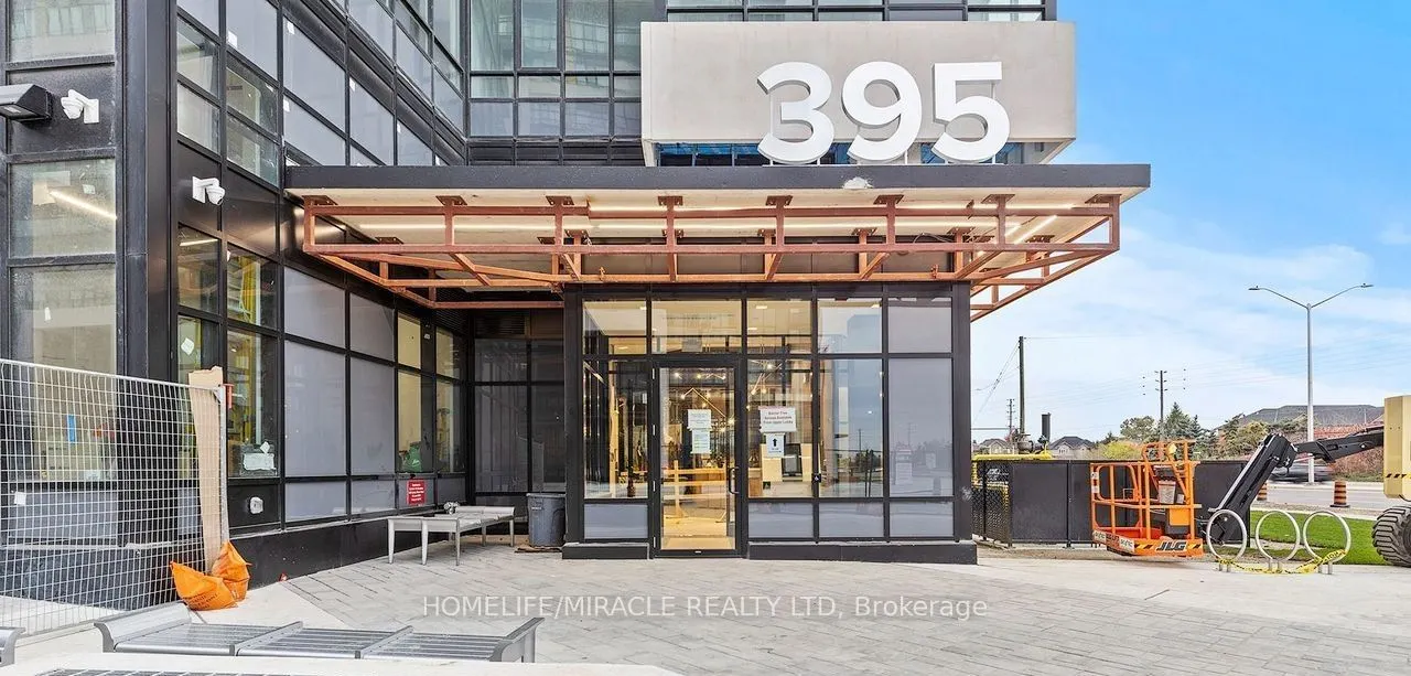 395 Dundas Street W, #331