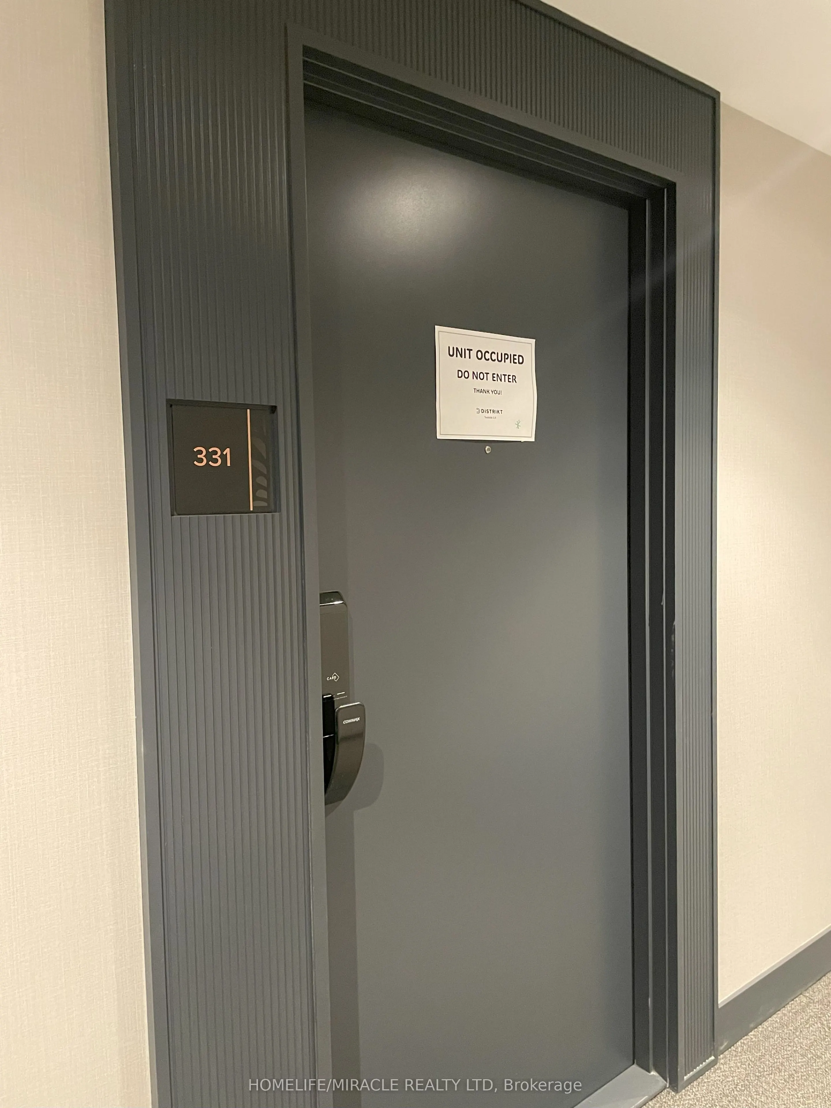 395 Dundas Street W, #331