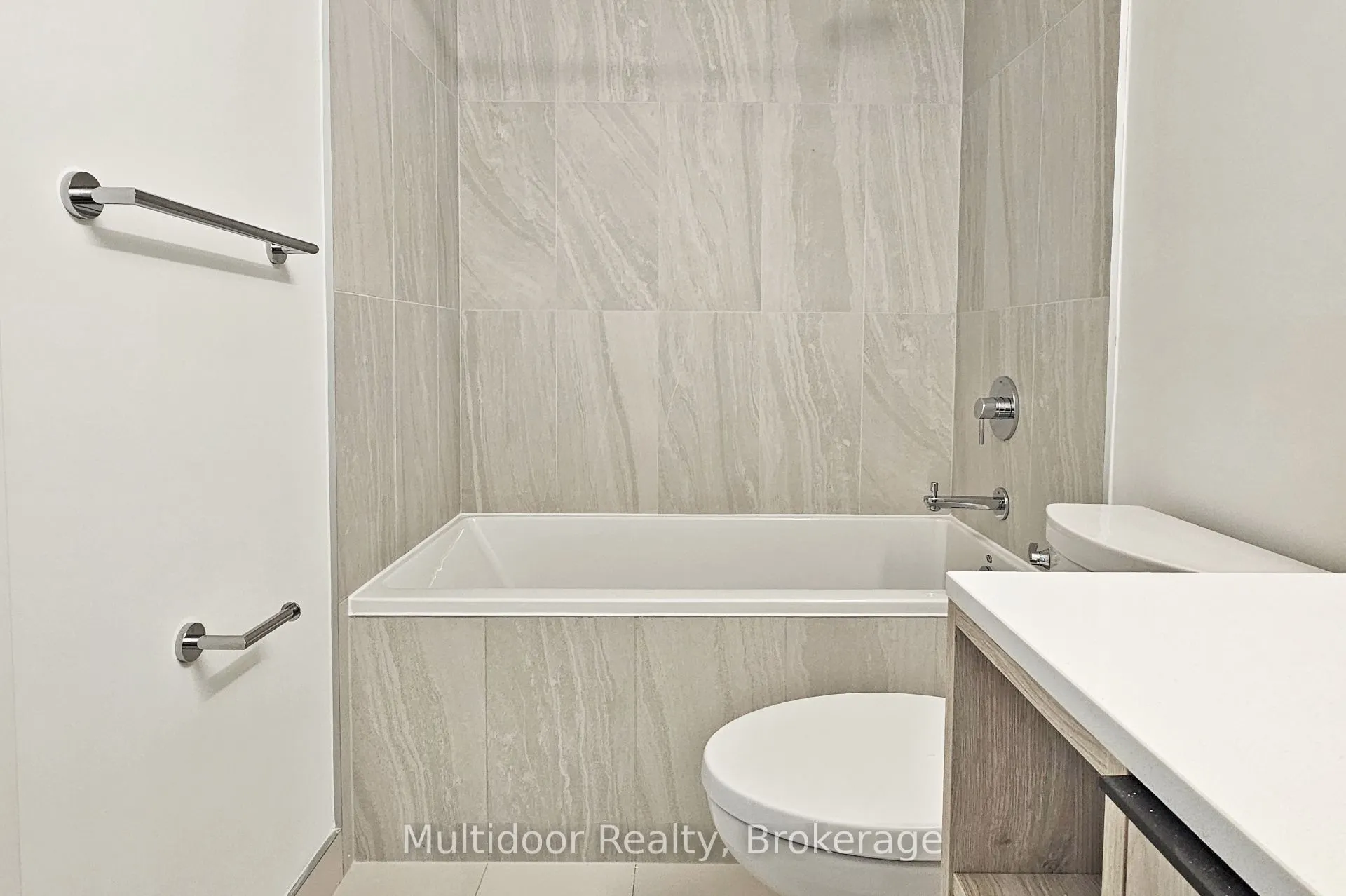 1007 The Queensway, #421