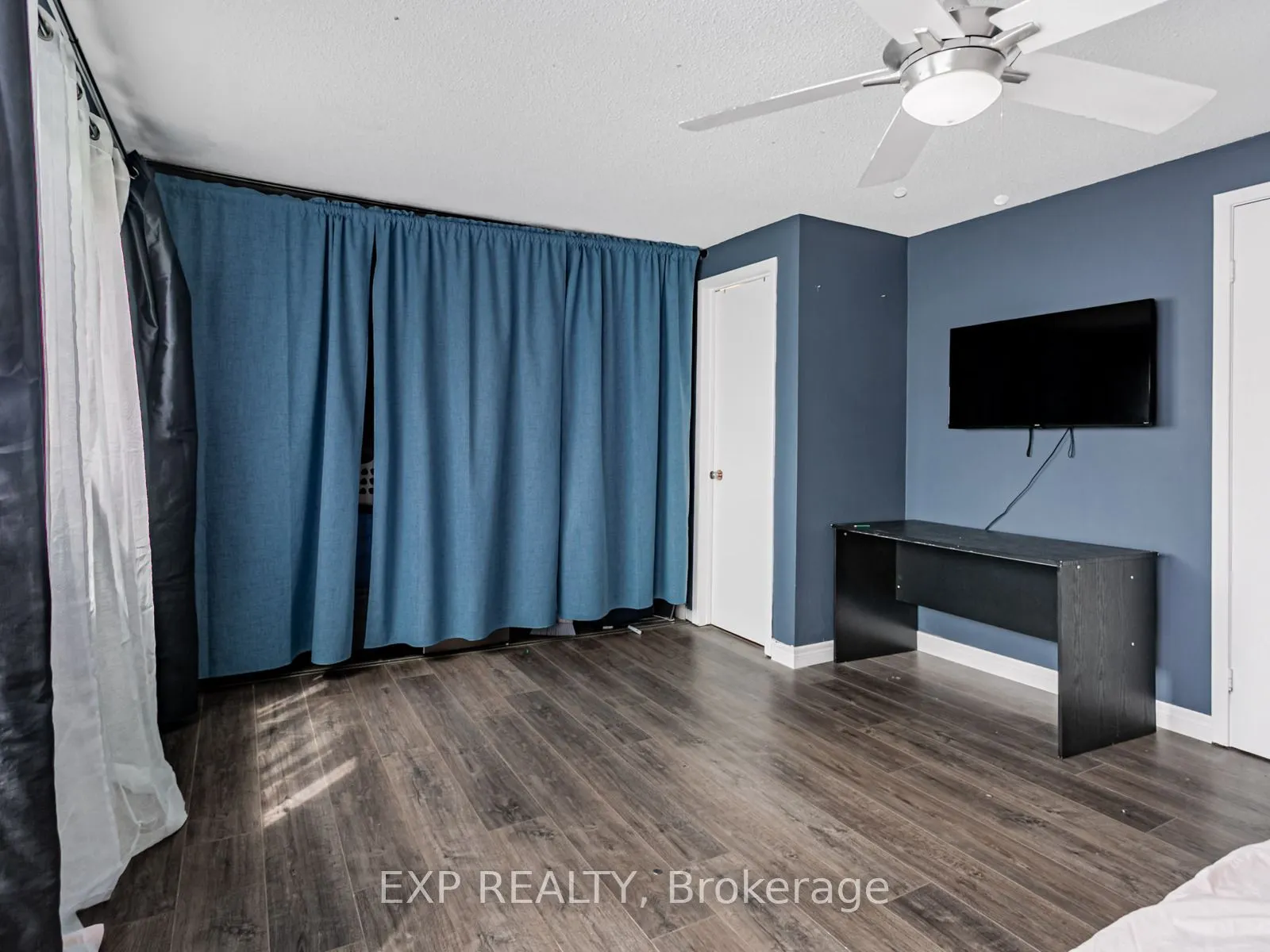 2050 Upper Middle Road, #64