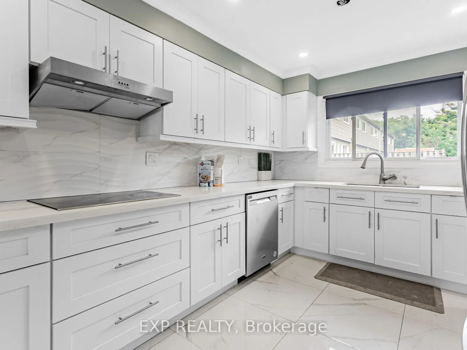 2050 Upper Middle Road, #64