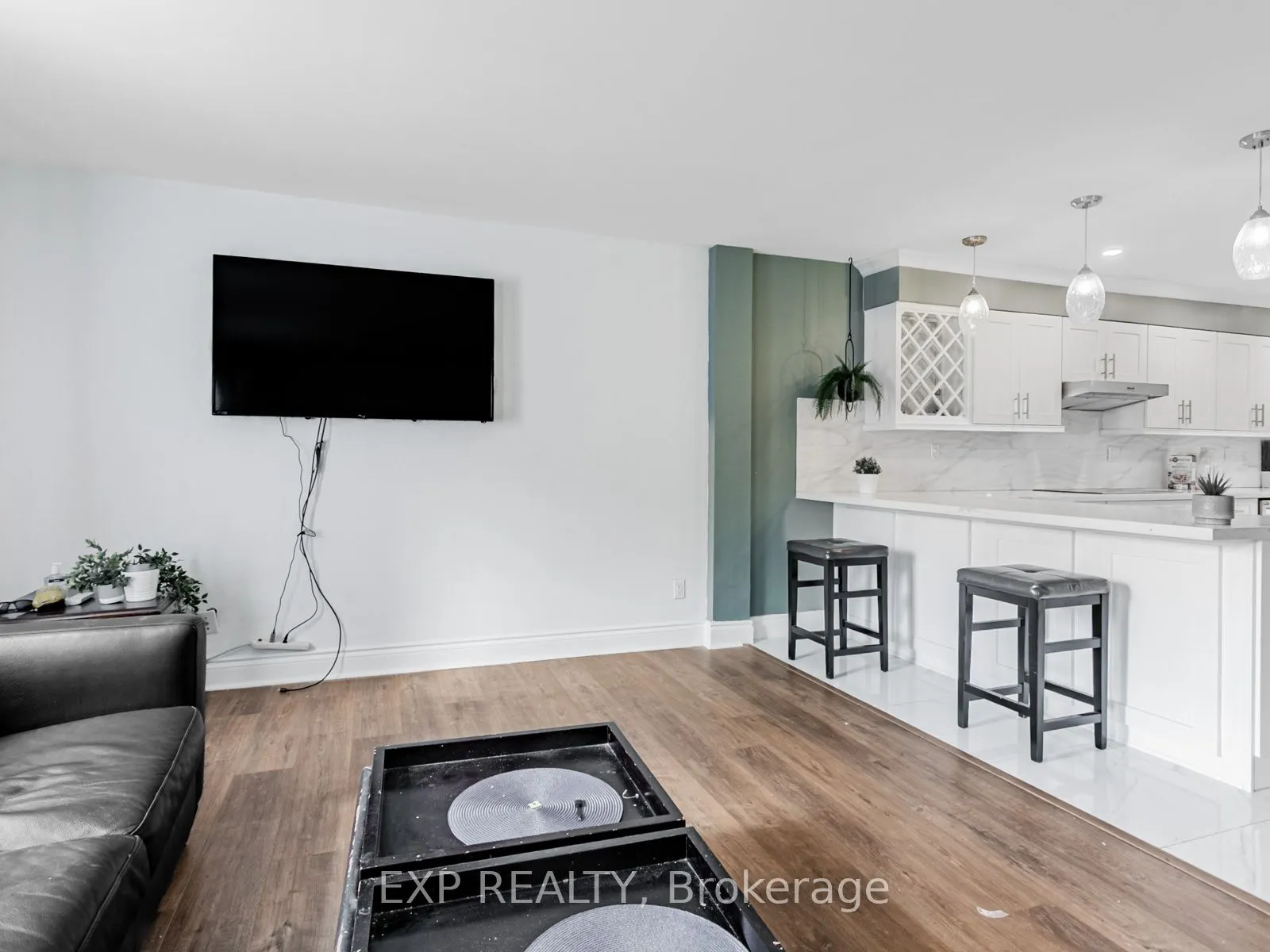 2050 Upper Middle Road, #64