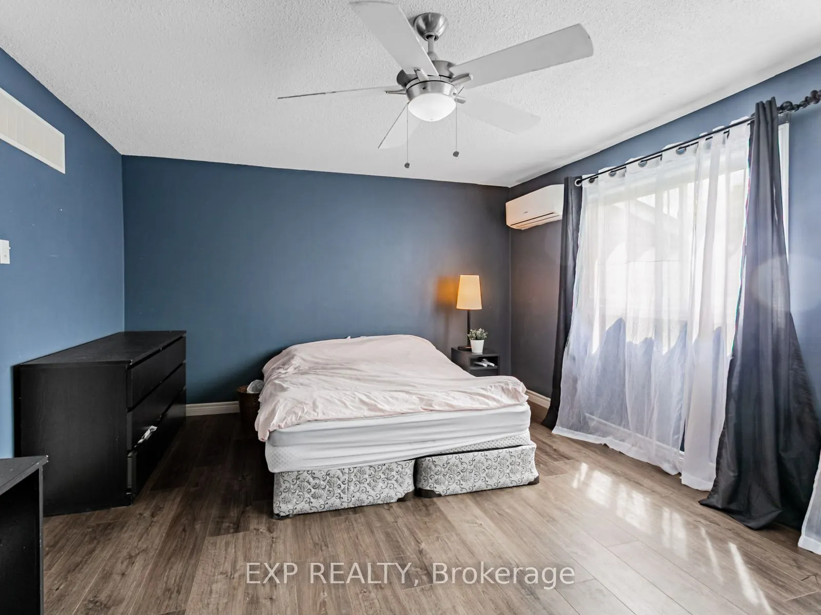 2050 Upper Middle Road, #64