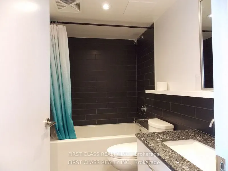 160 Flemington Road, #808