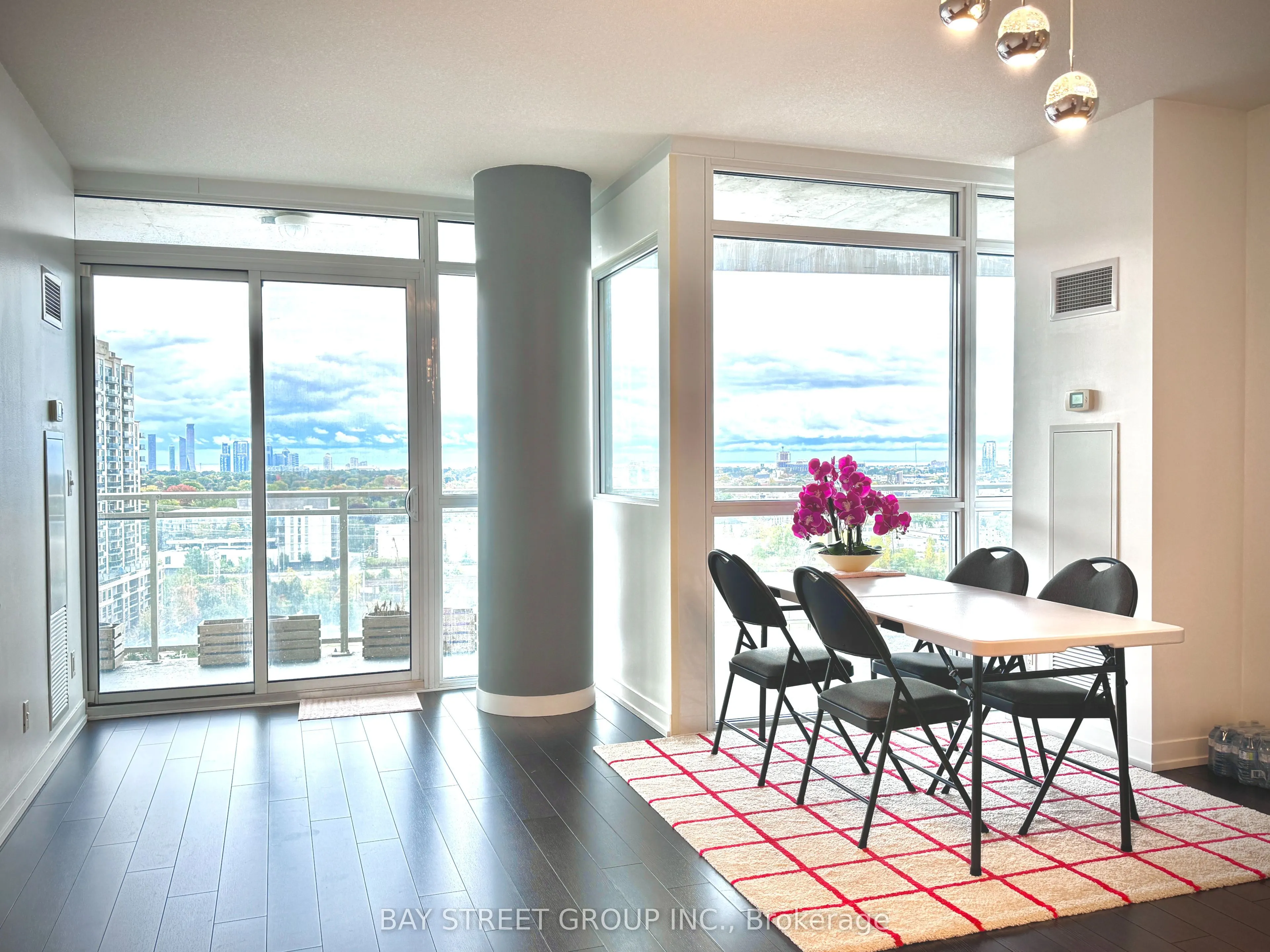 5101 Dundas Street W, #1107