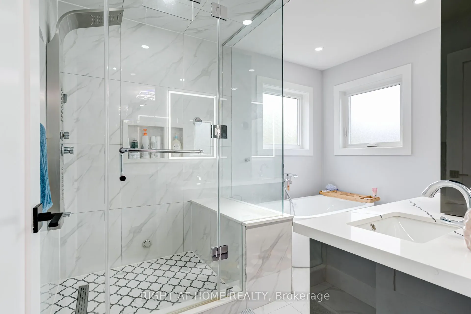 3 Forestgrove Circle