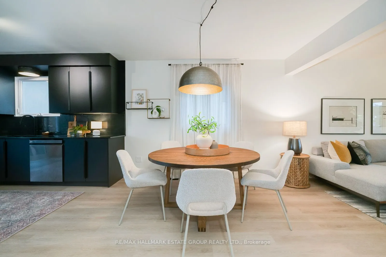 282 Earlscourt Avenue