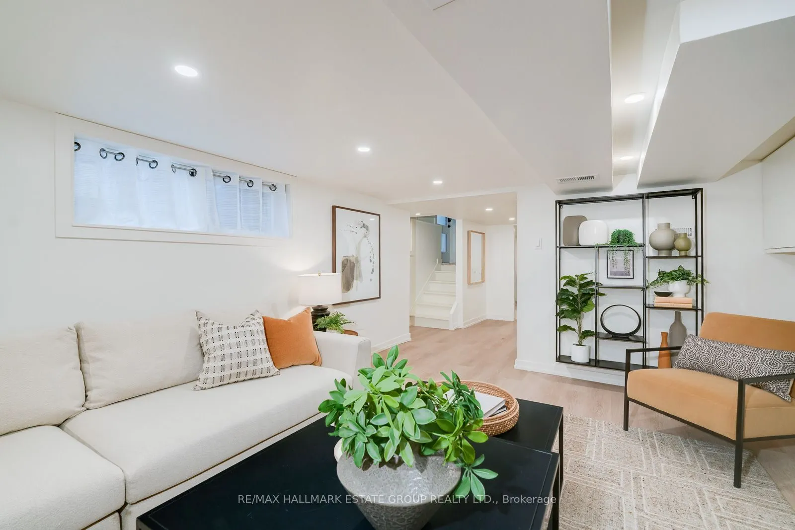 282 Earlscourt Avenue