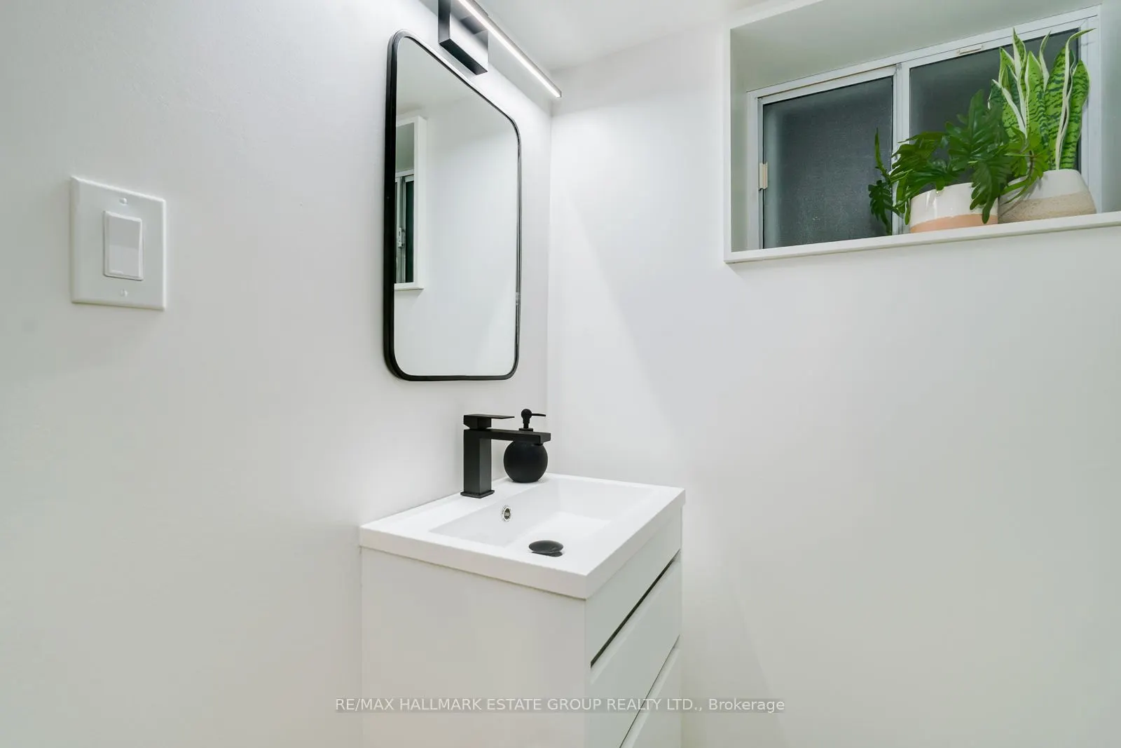 282 Earlscourt Avenue