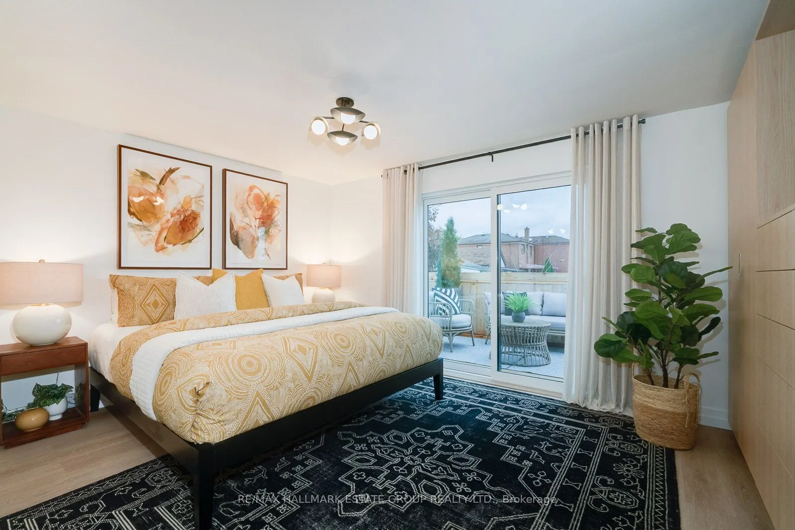 282 Earlscourt Avenue