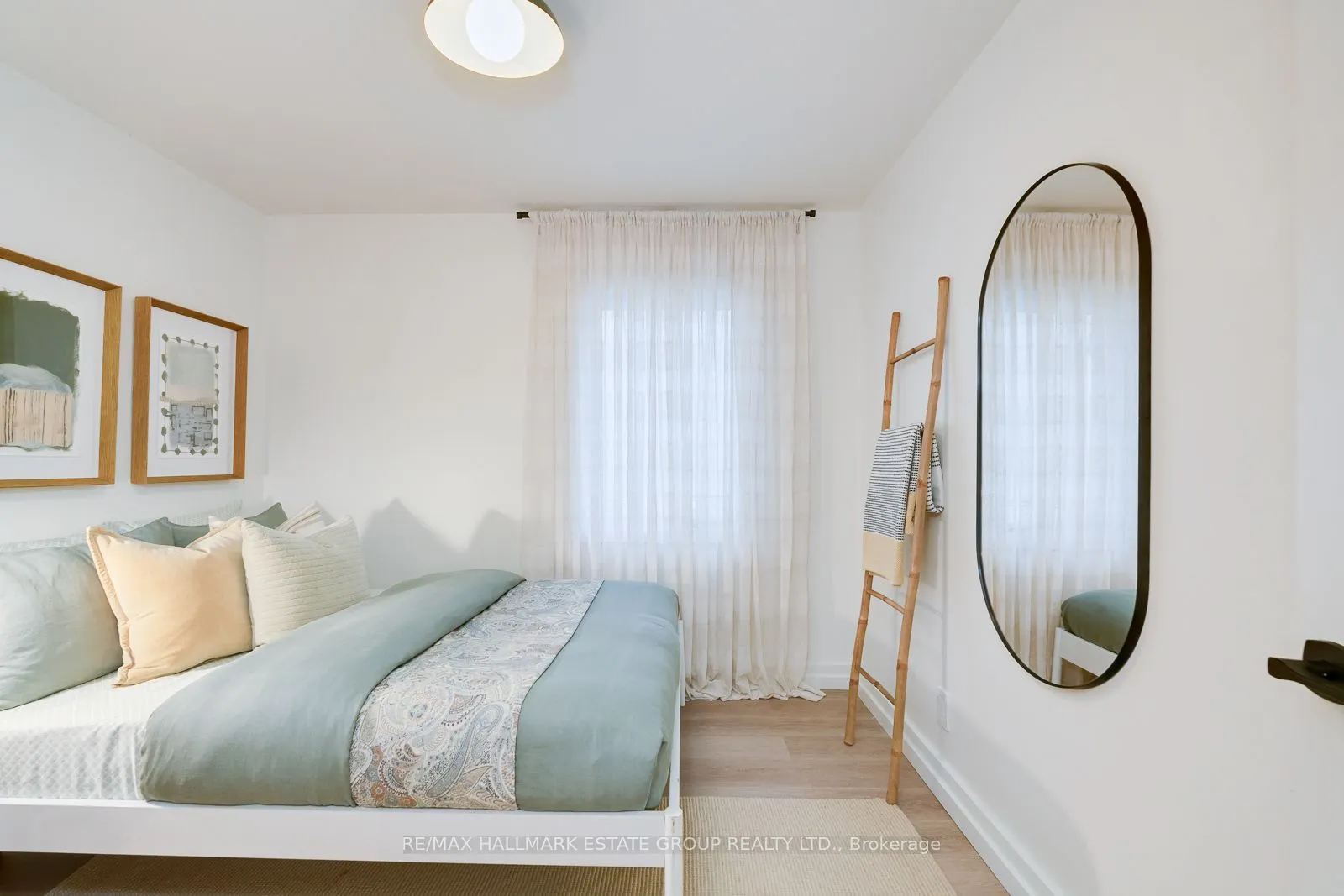 282 Earlscourt Avenue