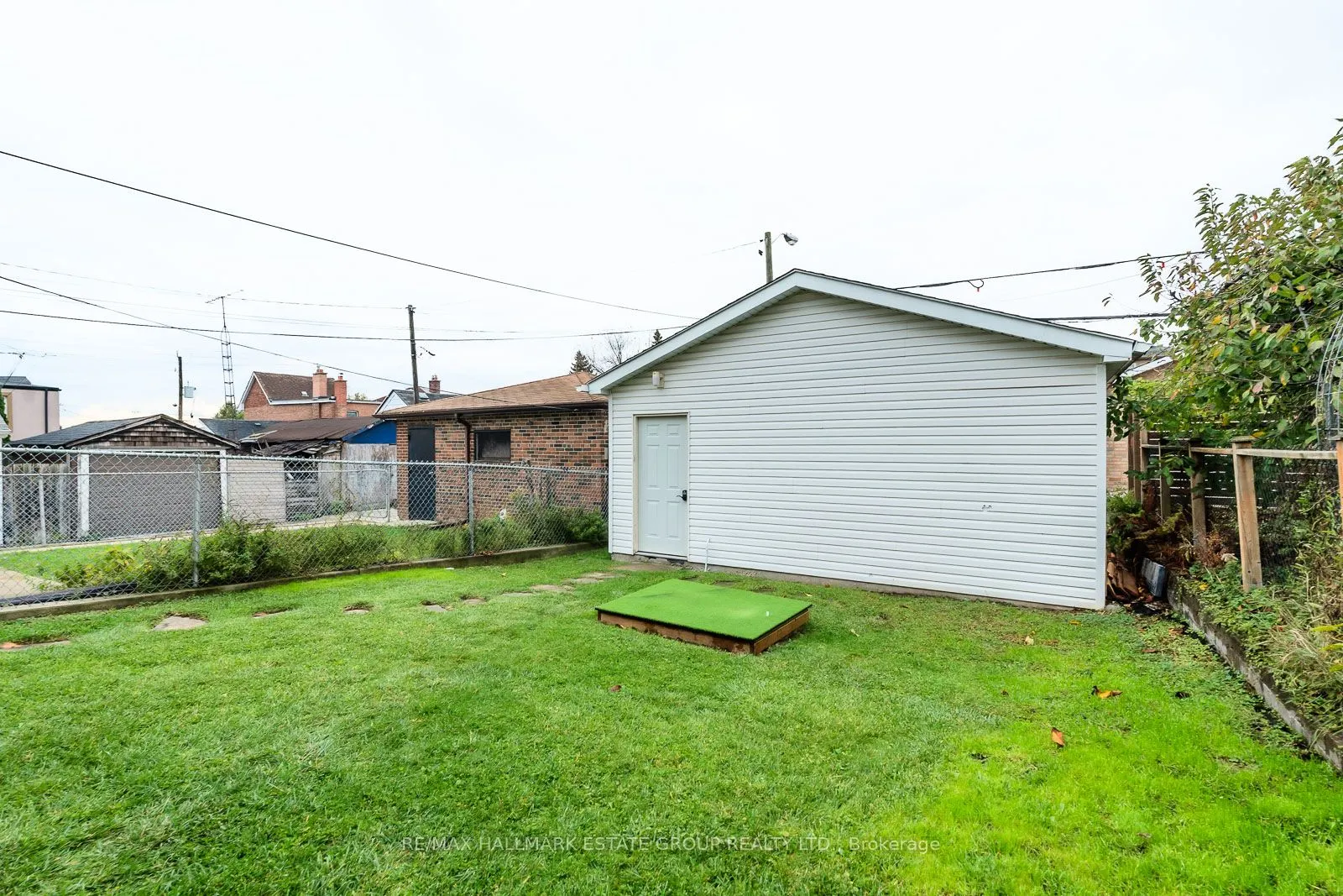 282 Earlscourt Avenue