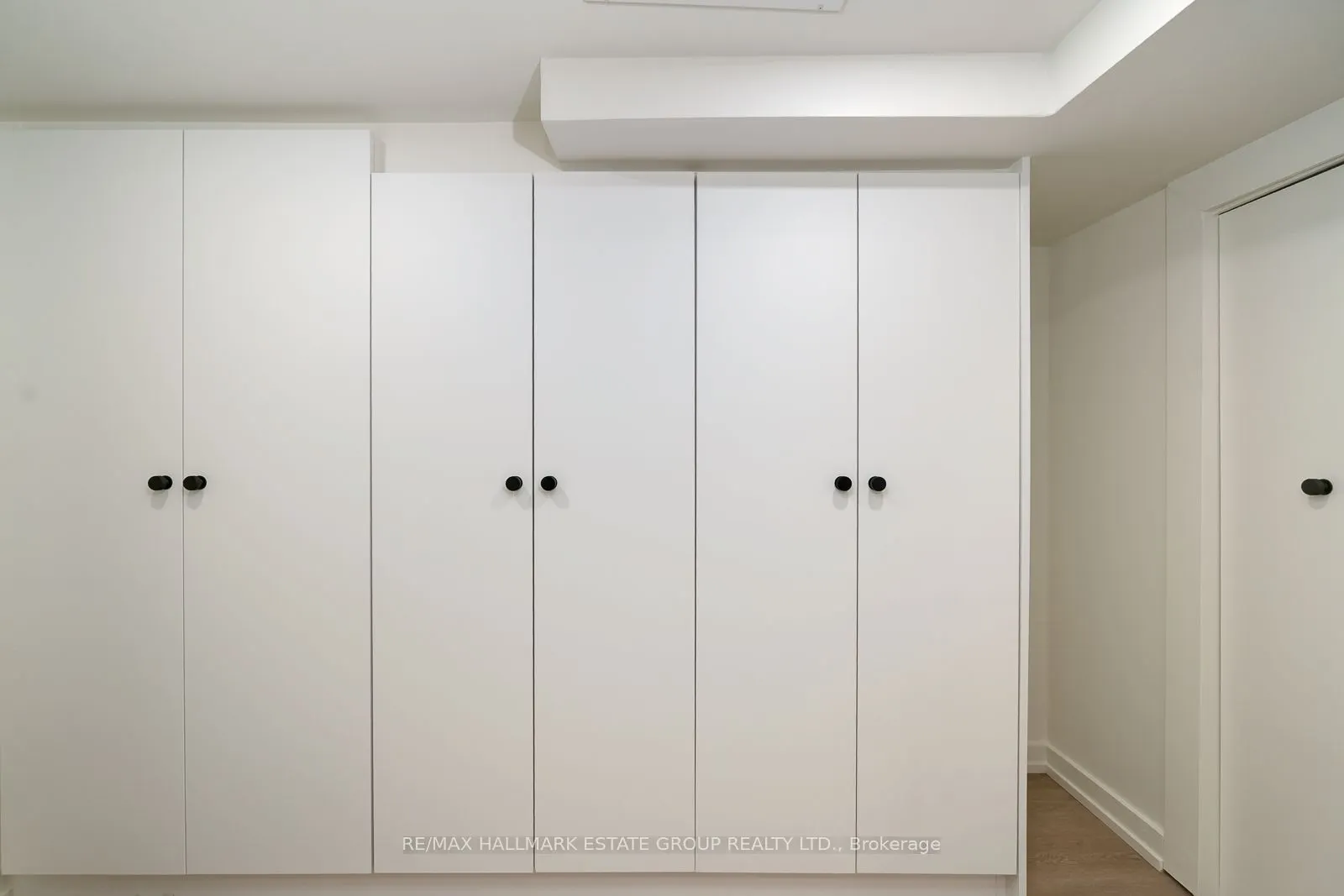 282 Earlscourt Avenue