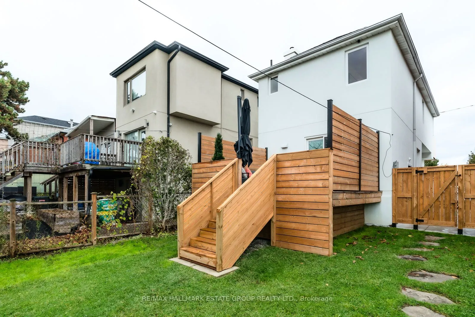 282 Earlscourt Avenue