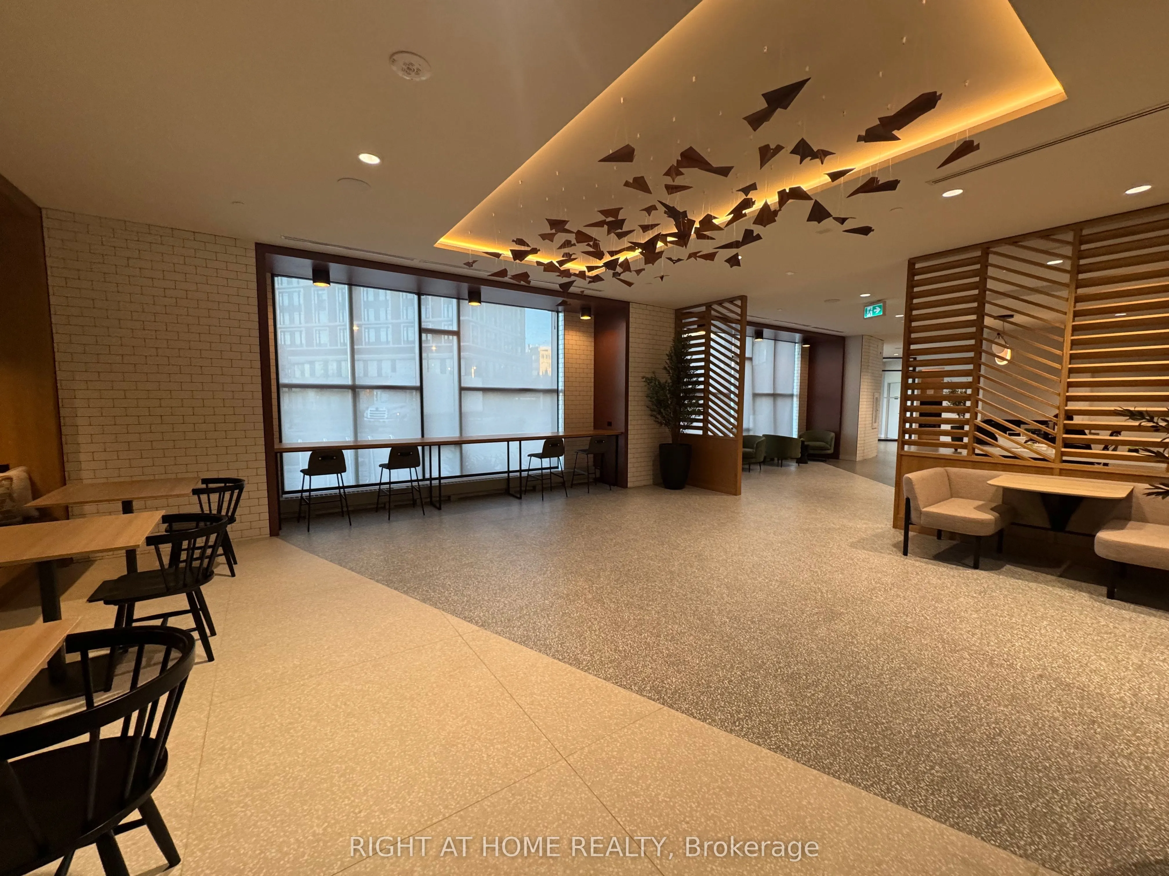 2495 Eglinton Avenue W, #1906