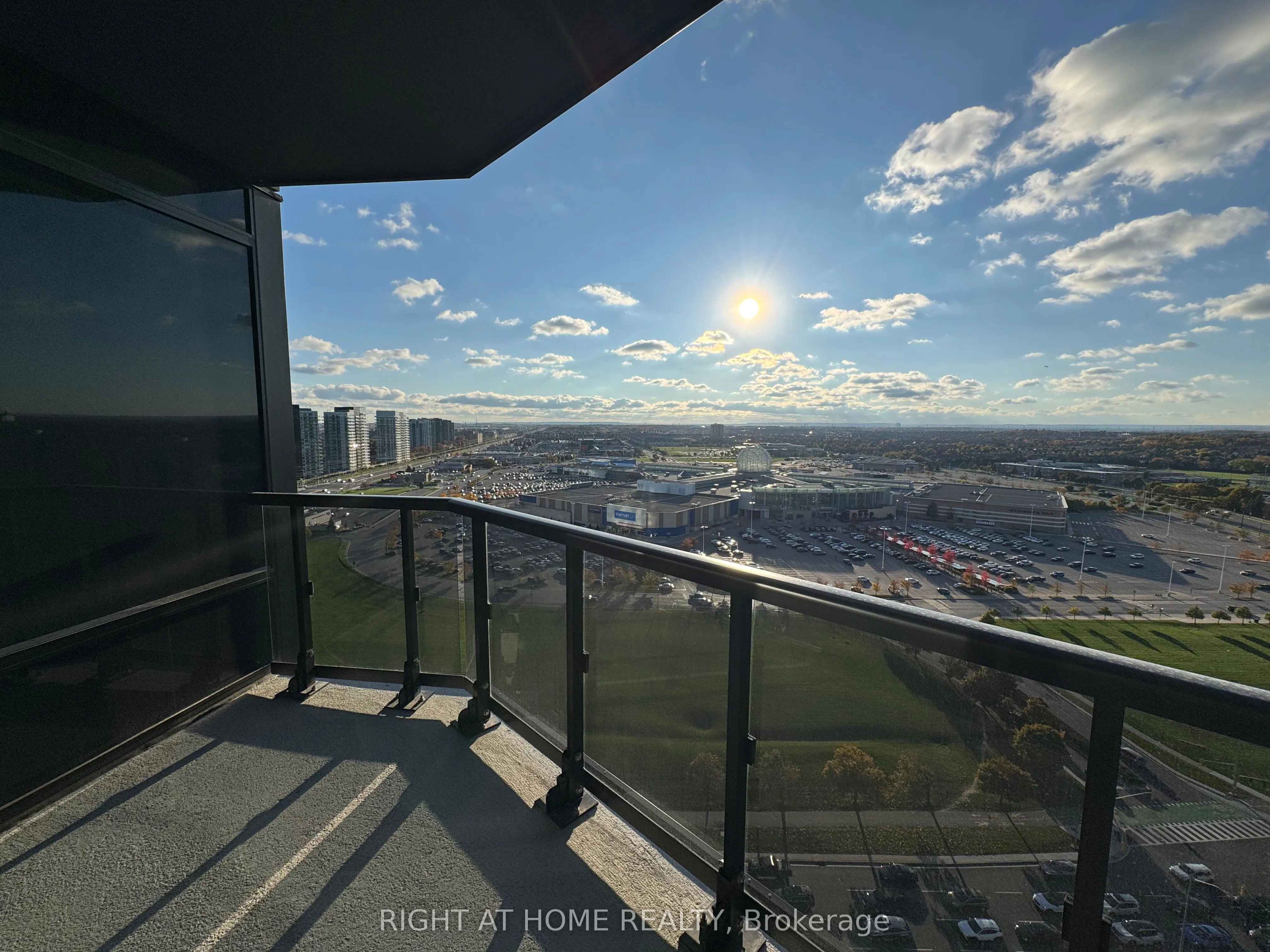 2495 Eglinton Avenue W, #1906