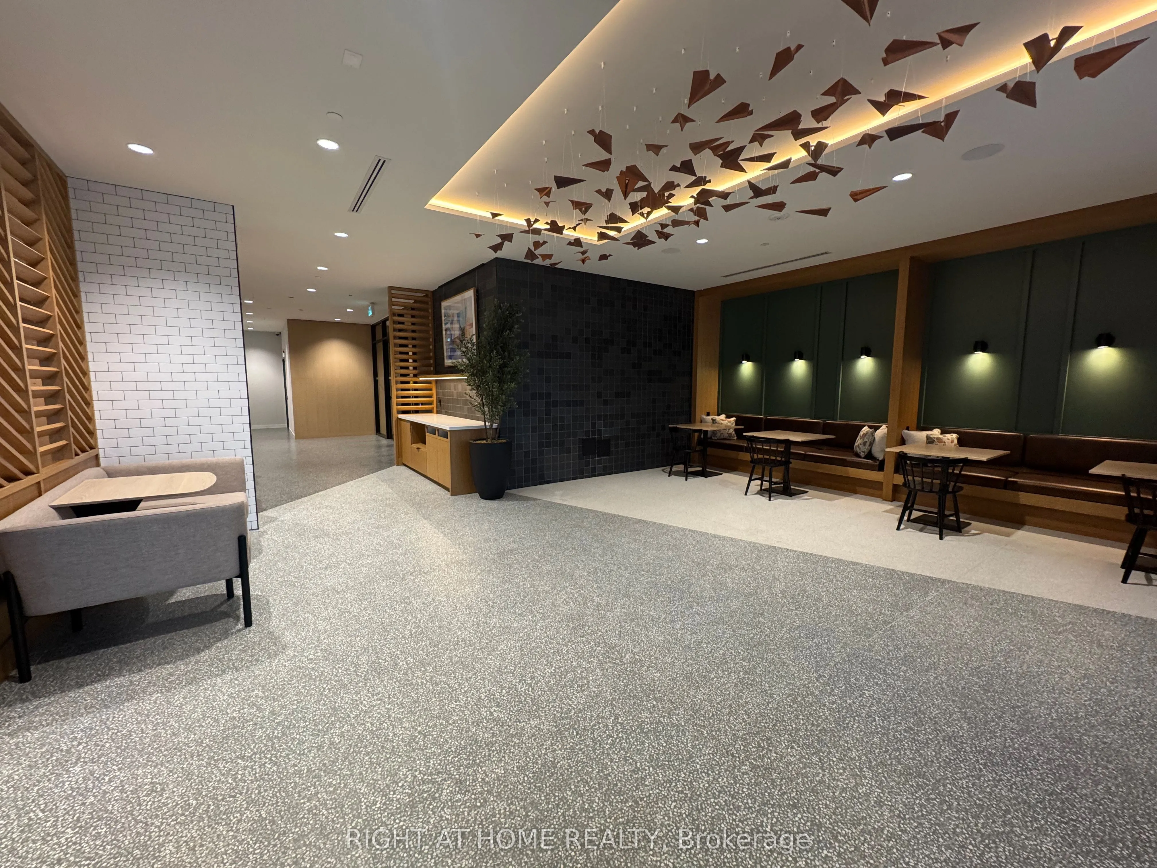 2495 Eglinton Avenue W, #1906