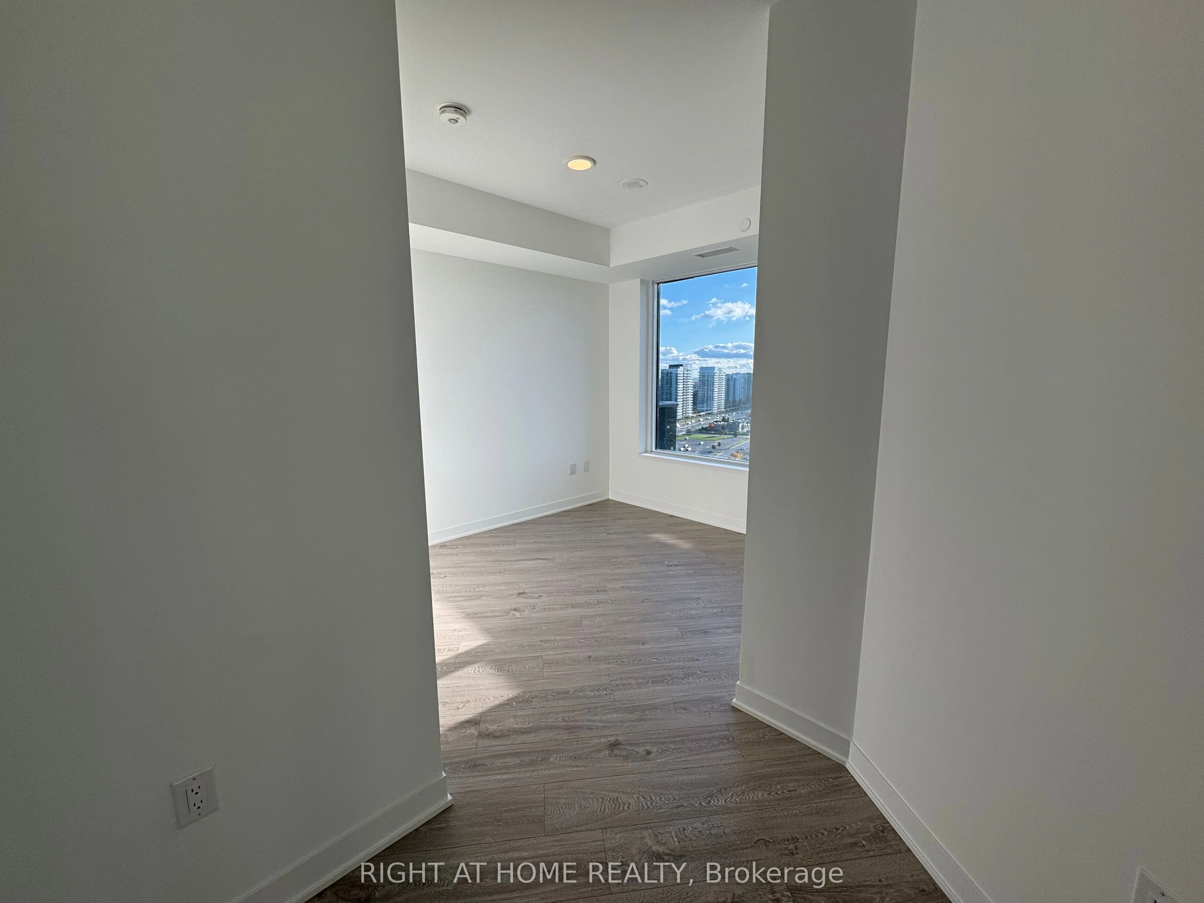 2495 Eglinton Avenue W, #1906