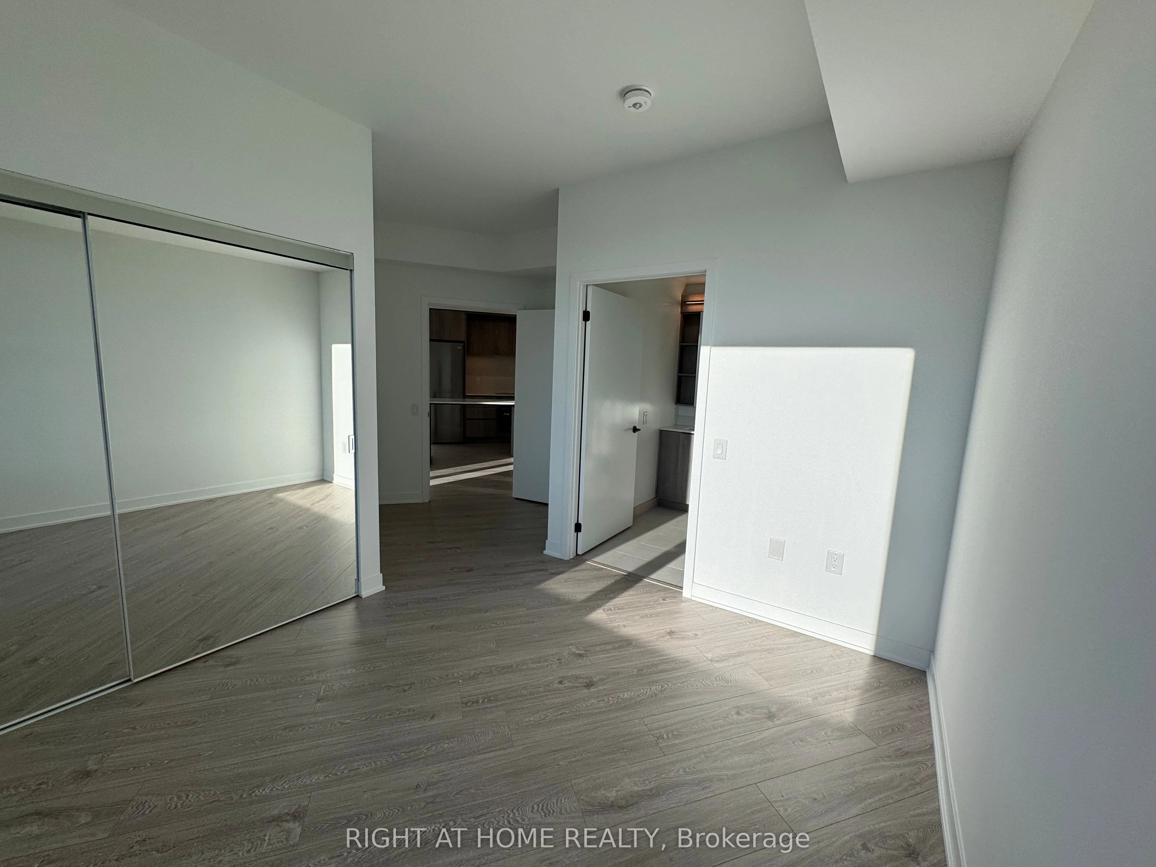 2495 Eglinton Avenue W, #1906