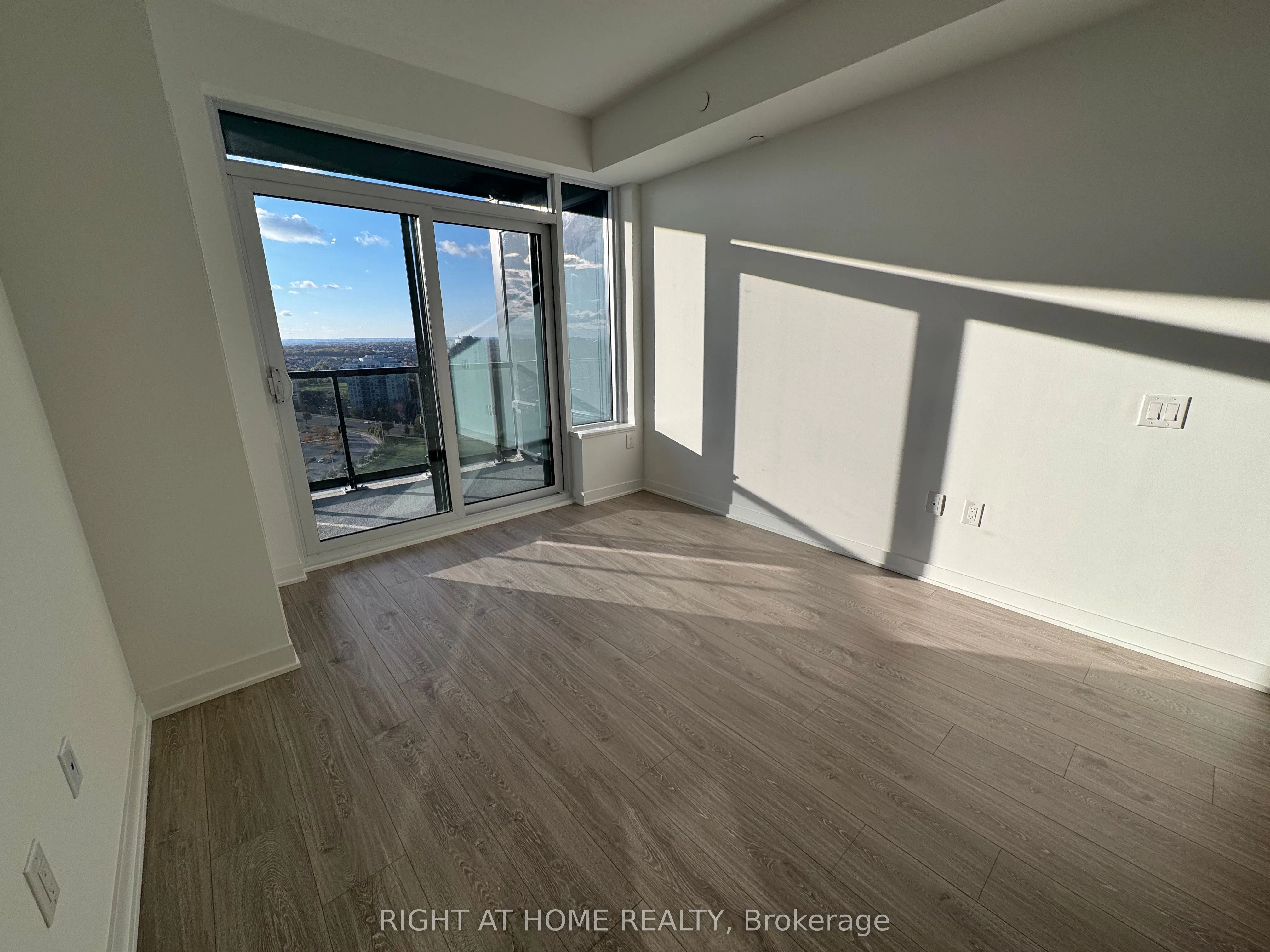 2495 Eglinton Avenue W, #1906