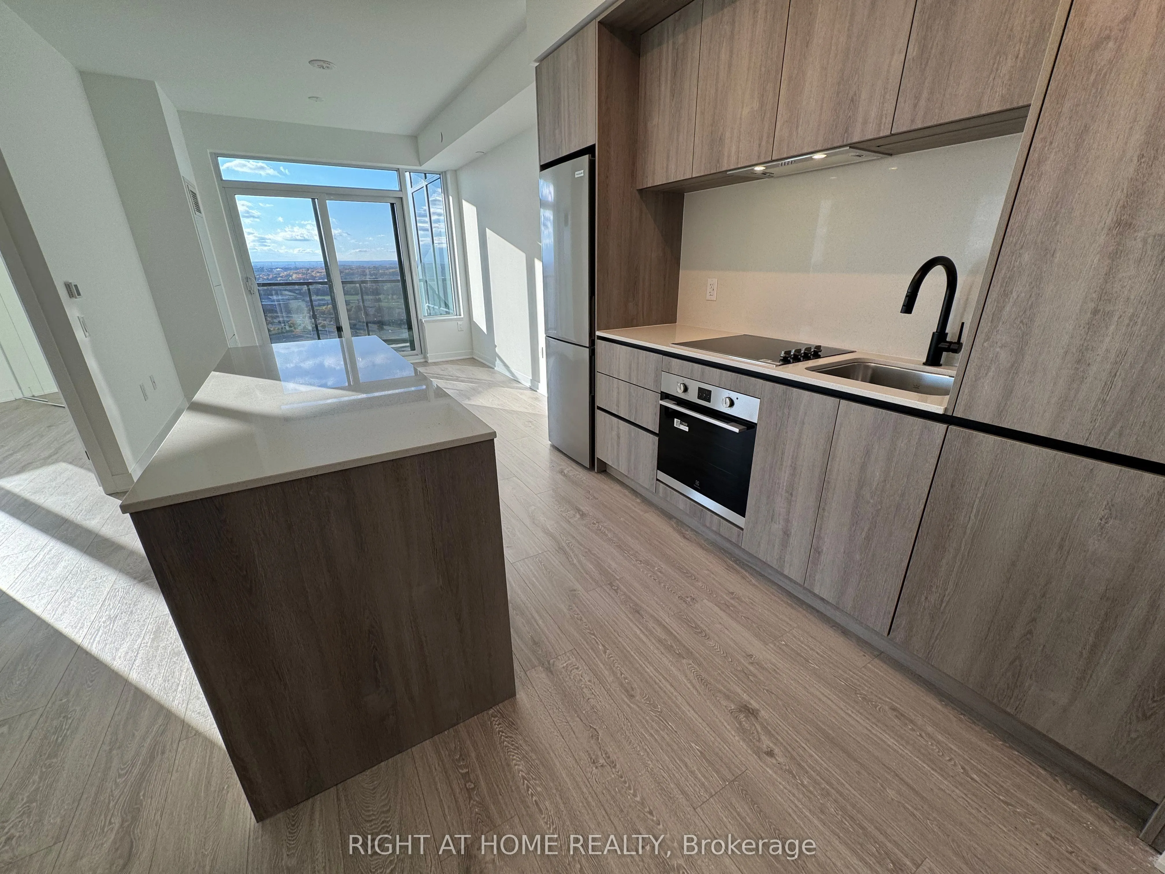 2495 Eglinton Avenue W, #1906