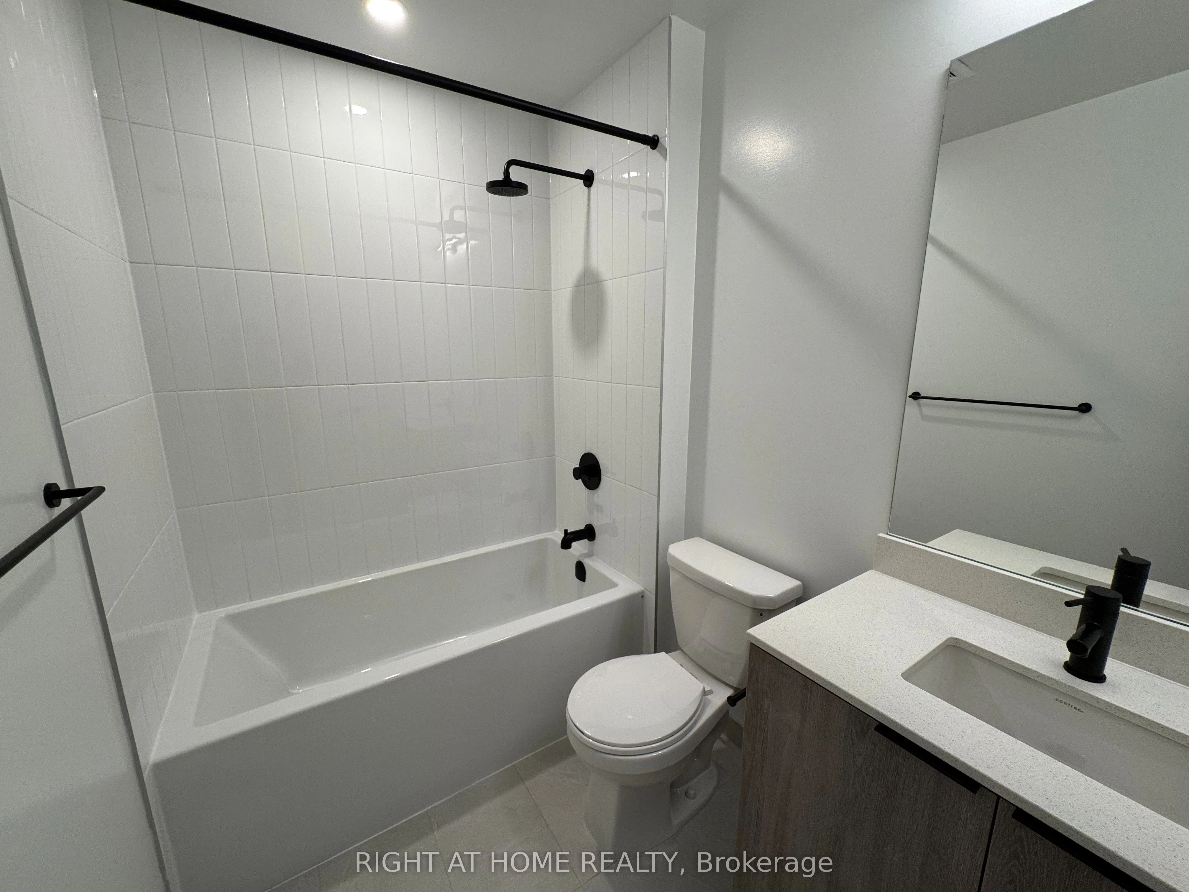 2495 Eglinton Avenue W, #1906