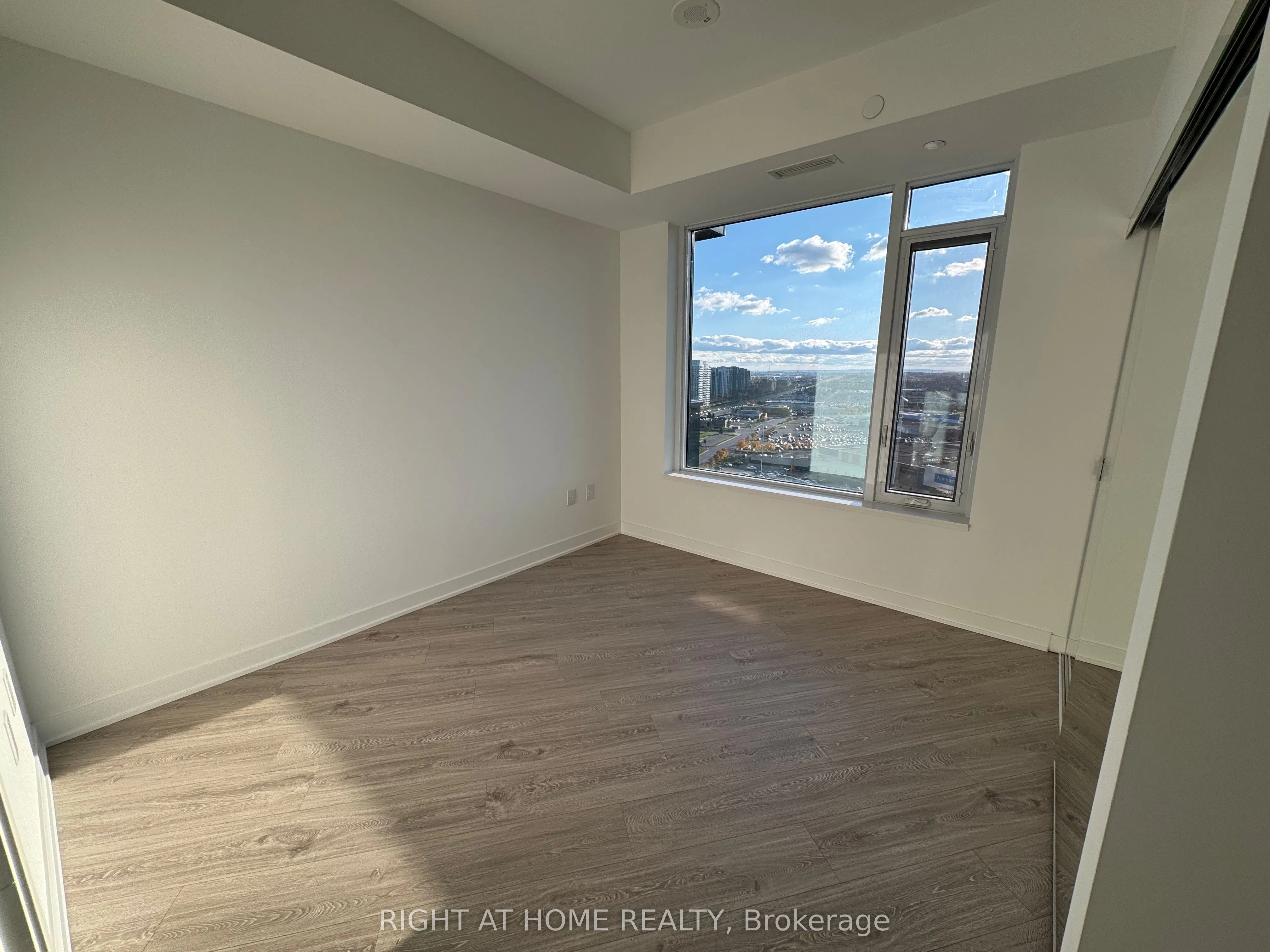 2495 Eglinton Avenue W, #1906