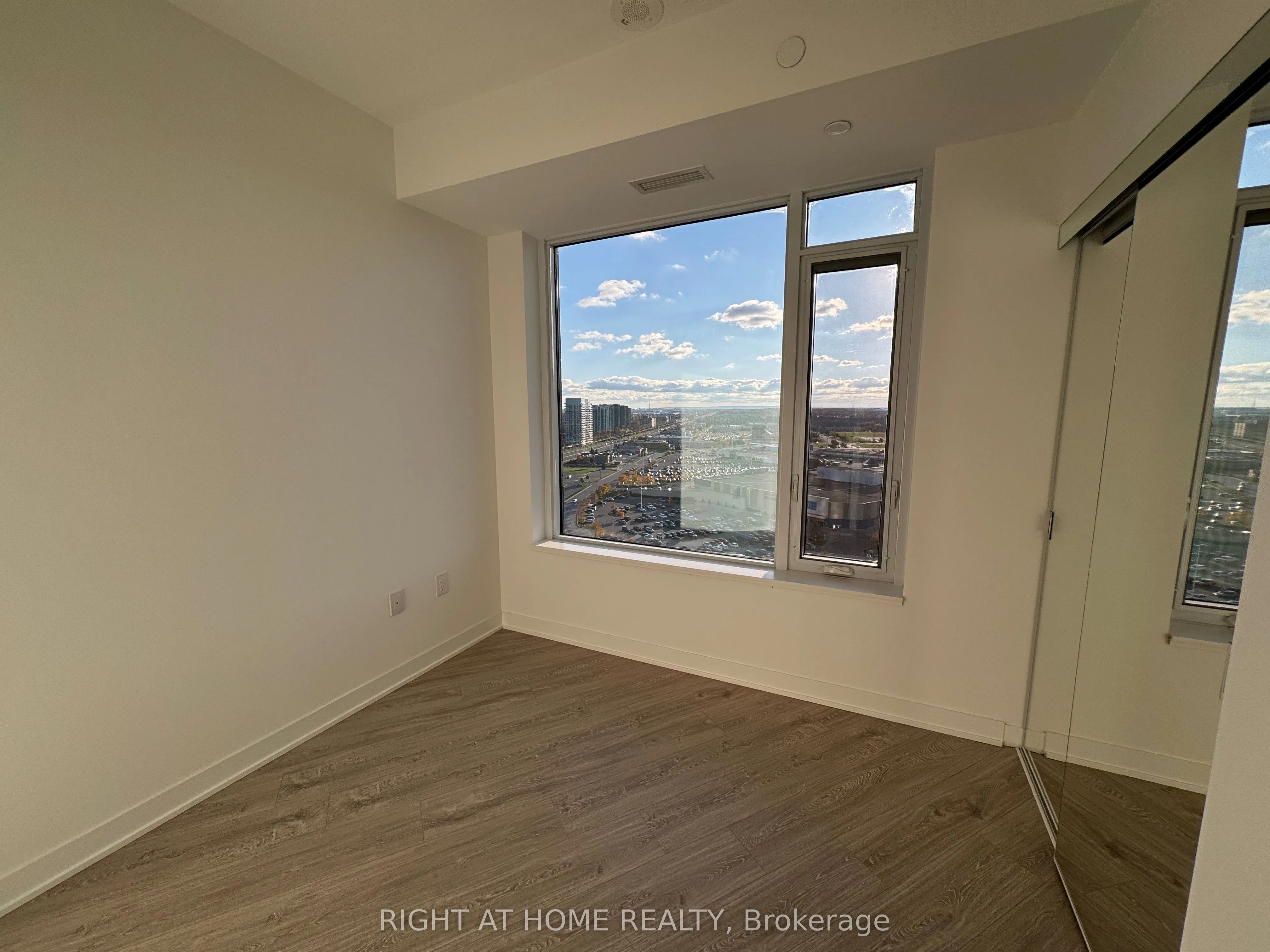 2495 Eglinton Avenue W, #1906