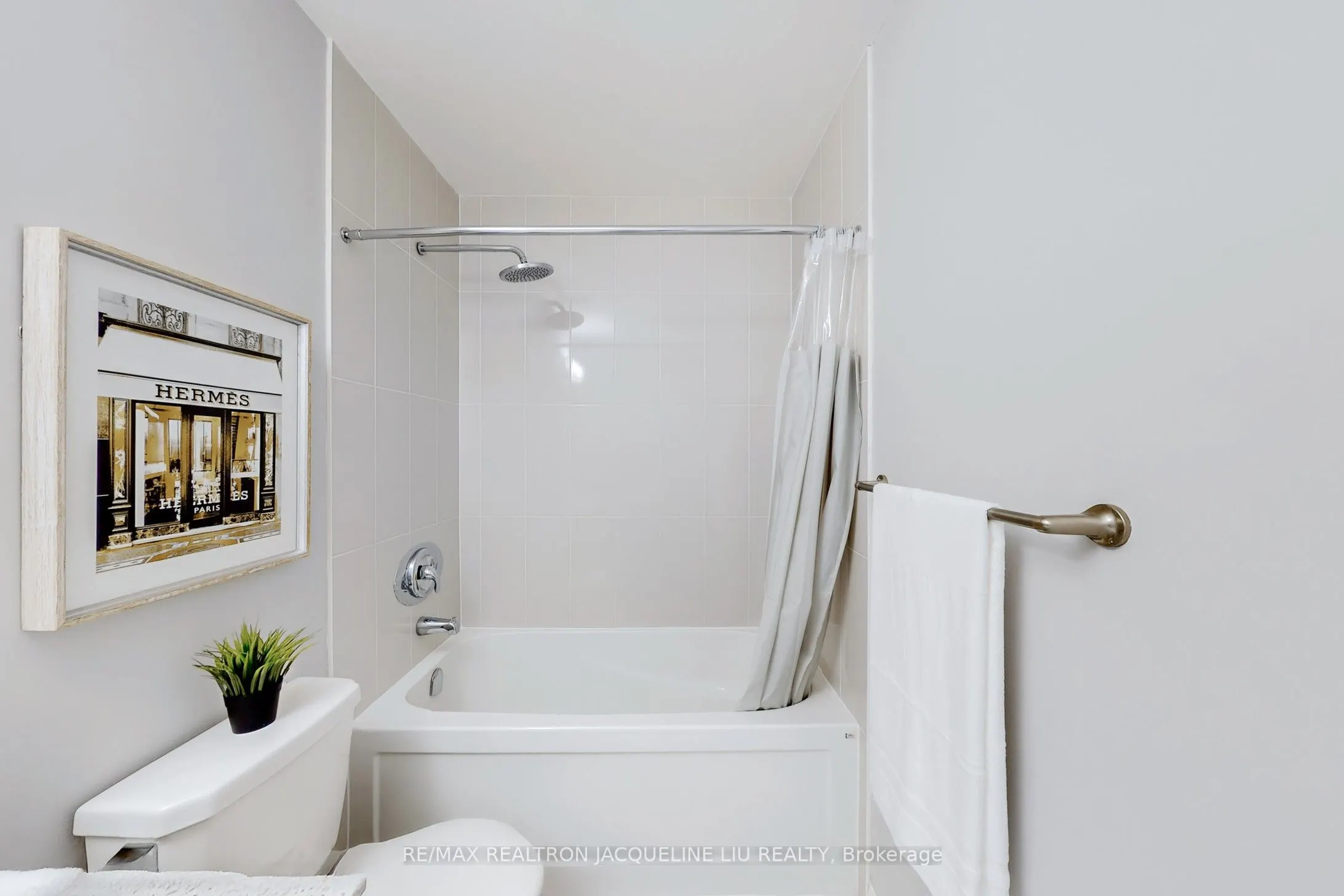 75 Eglinton Avenue W, #2801 Ph