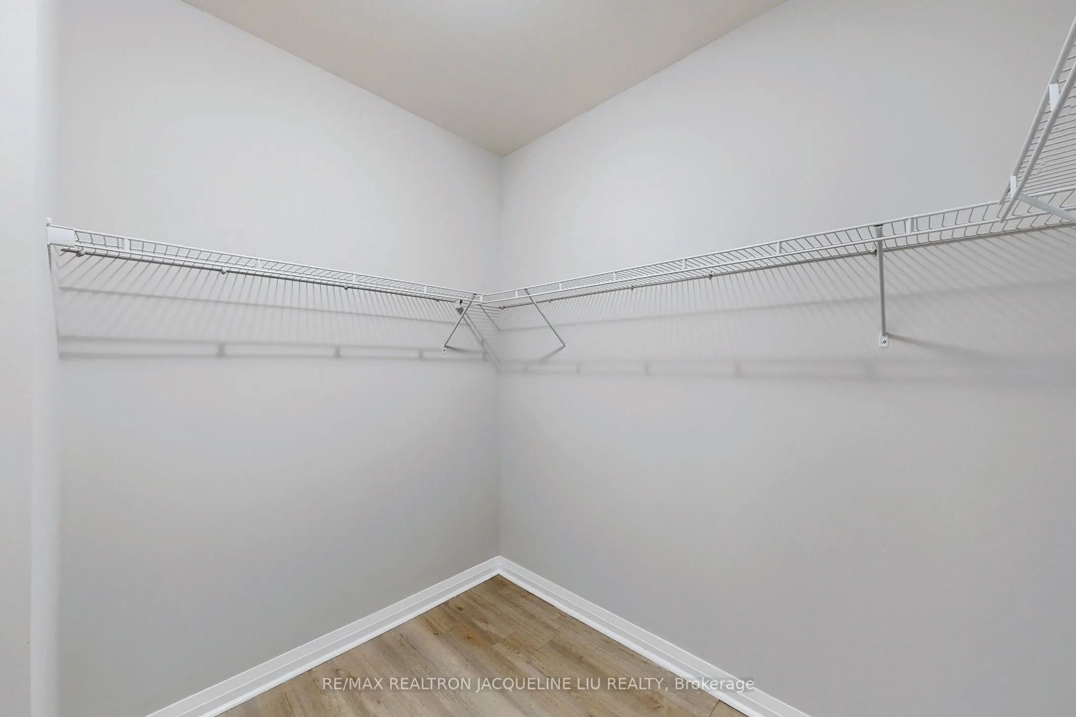 75 Eglinton Avenue W, #2801 Ph