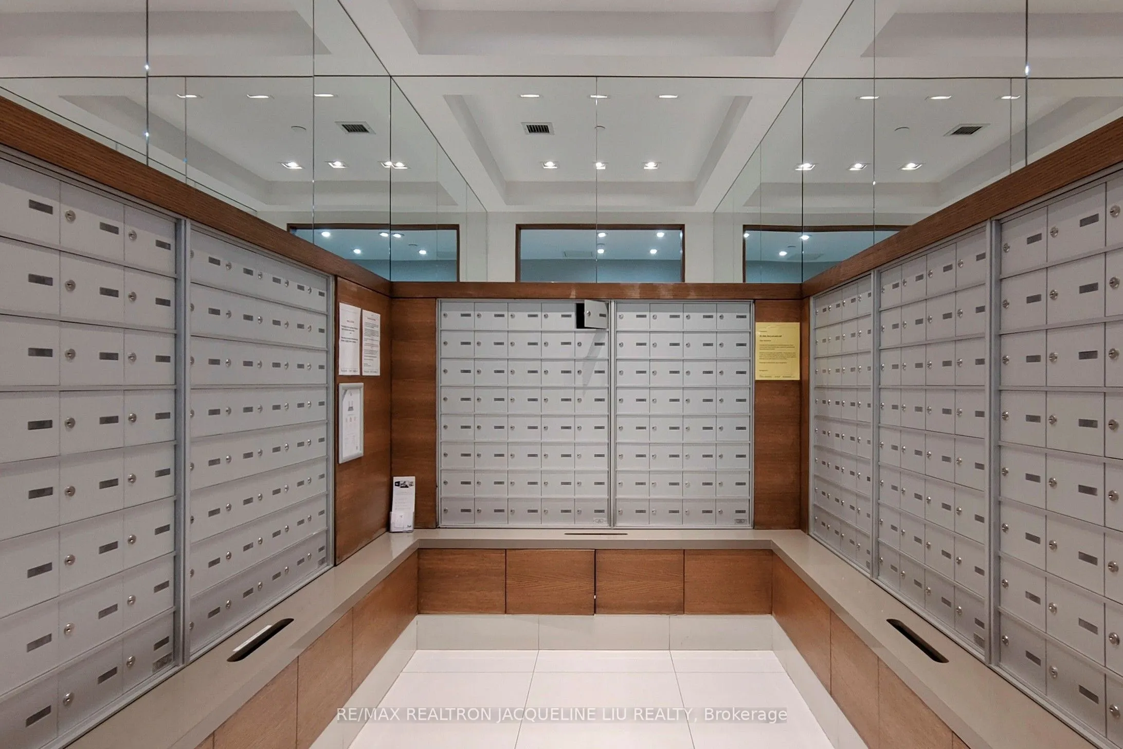 75 Eglinton Avenue W, #2801 Ph