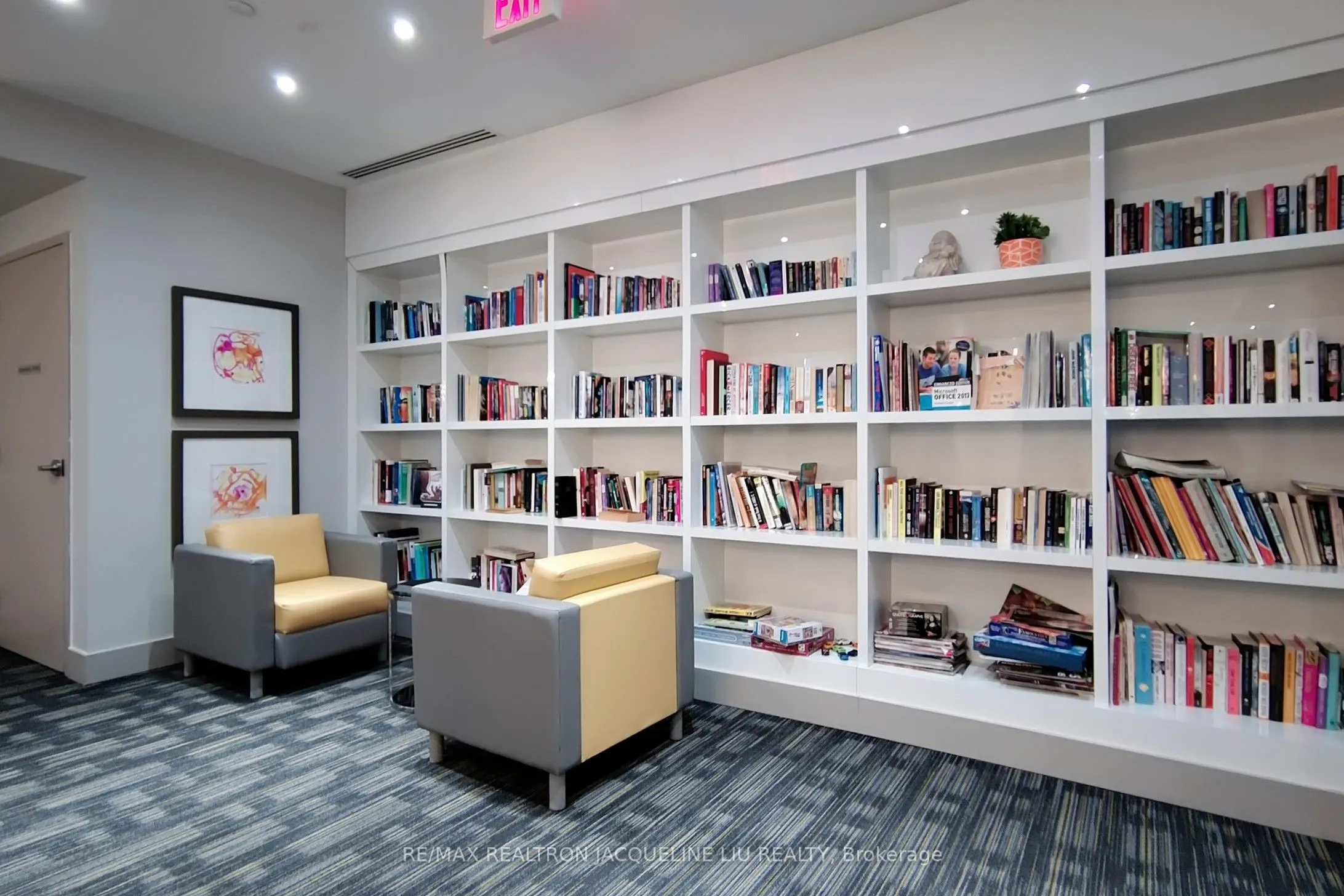 75 Eglinton Avenue W, #2801 Ph