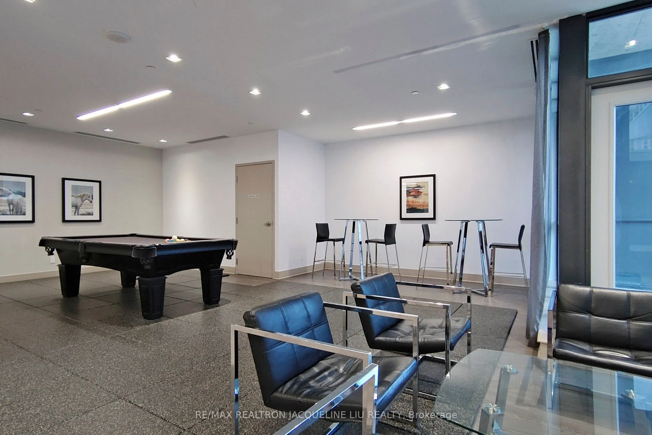 75 Eglinton Avenue W, #2801 Ph