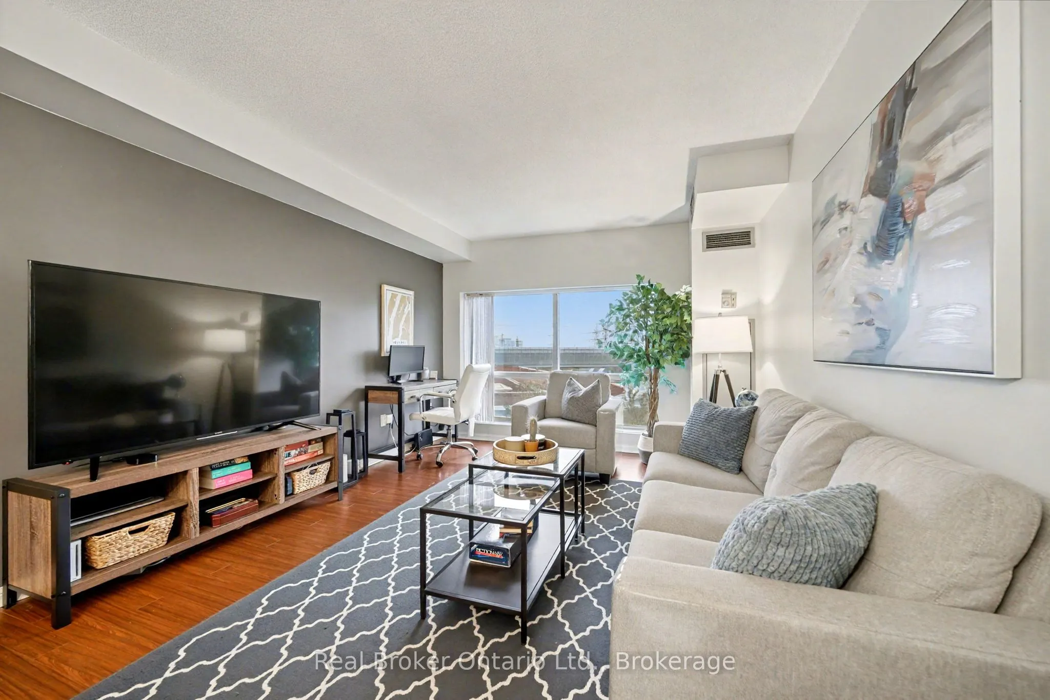 101 SUBWAY Crescent, #309