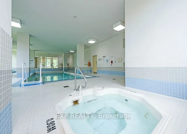 1359 Rathburn Road E, #904