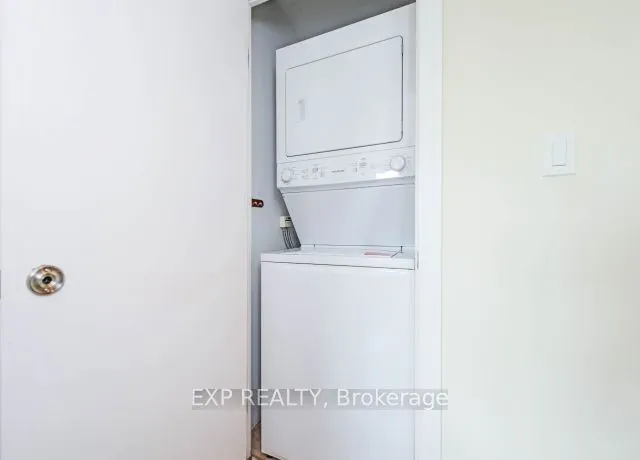 1359 Rathburn Road E, #904