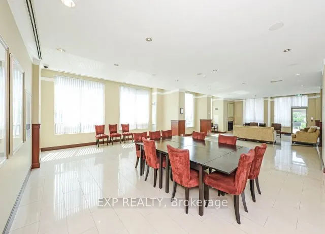 1359 Rathburn Road E, #904