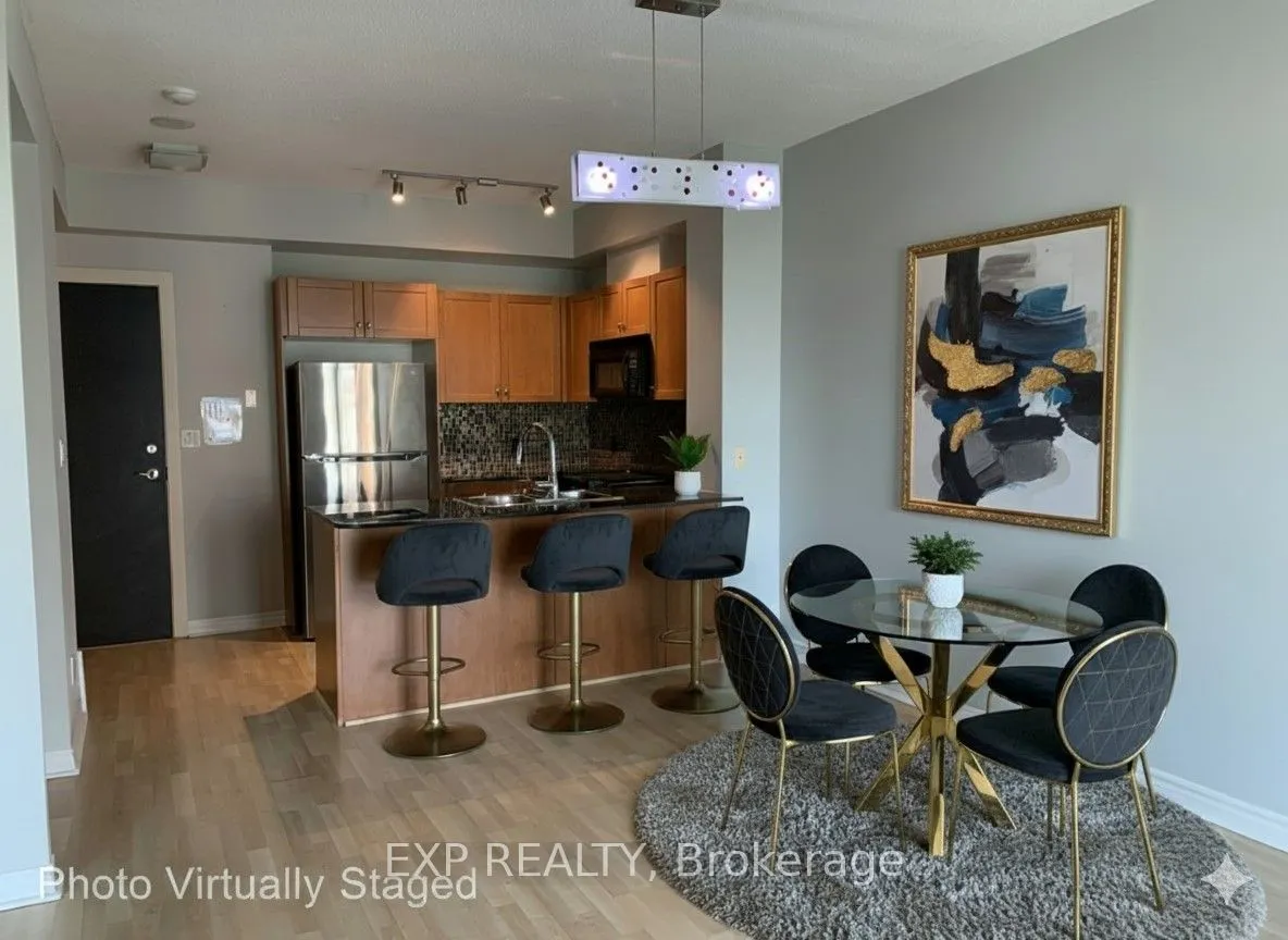 1359 Rathburn Road E, #904