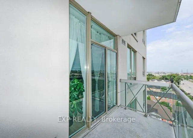 1359 Rathburn Road E, #904