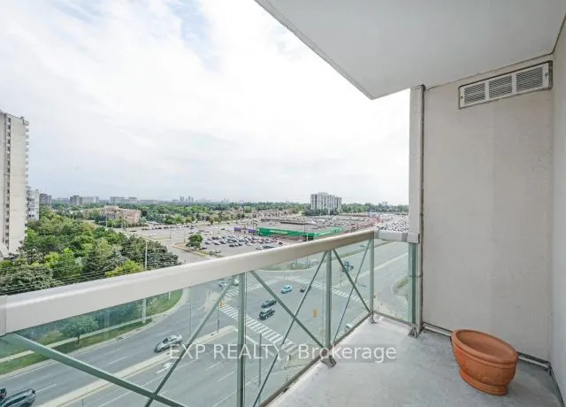 1359 Rathburn Road E, #904